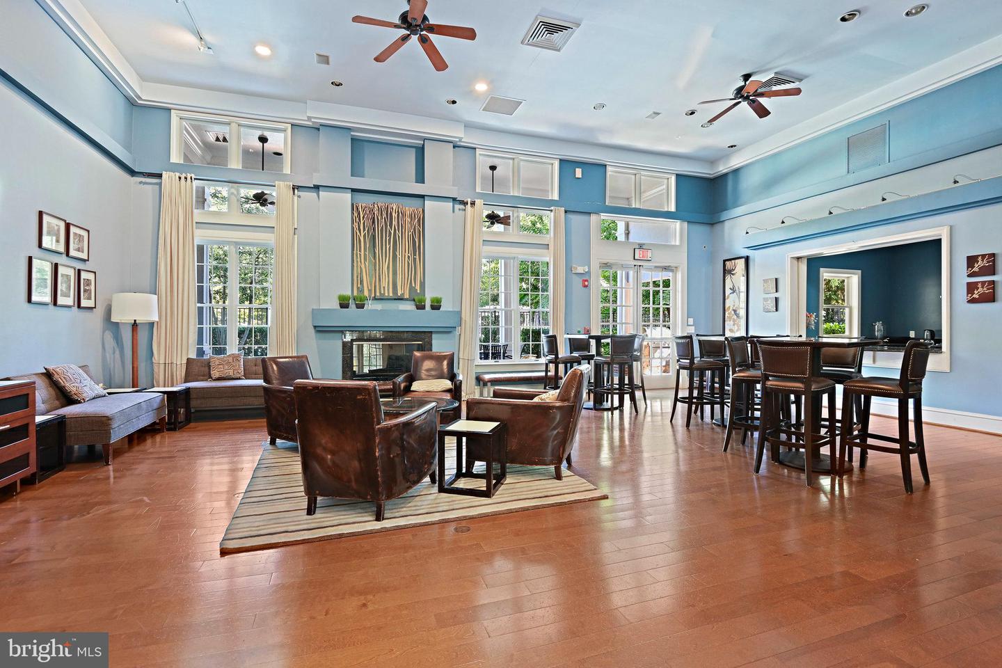 1916 LOGAN MANOR DR, RESTON, Virginia 20190, 3 Bedrooms Bedrooms, ,2 BathroomsBathrooms,Residential,For sale,1916 LOGAN MANOR DR,VAFX2288002 MLS # VAFX2288002