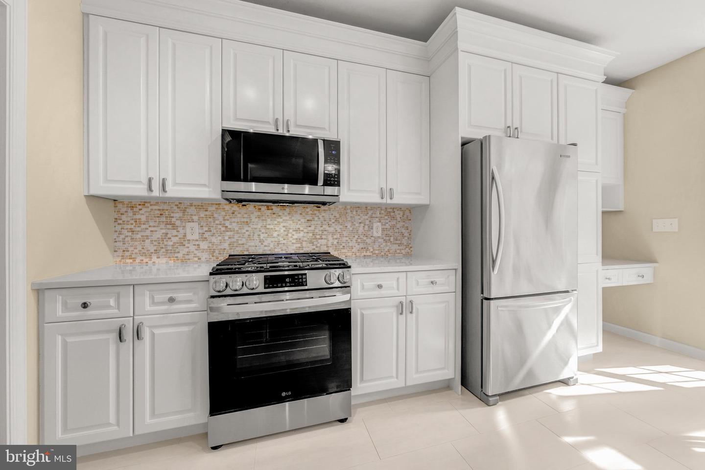 1916 LOGAN MANOR DR, RESTON, Virginia 20190, 3 Bedrooms Bedrooms, ,2 BathroomsBathrooms,Residential,For sale,1916 LOGAN MANOR DR,VAFX2288002 MLS # VAFX2288002