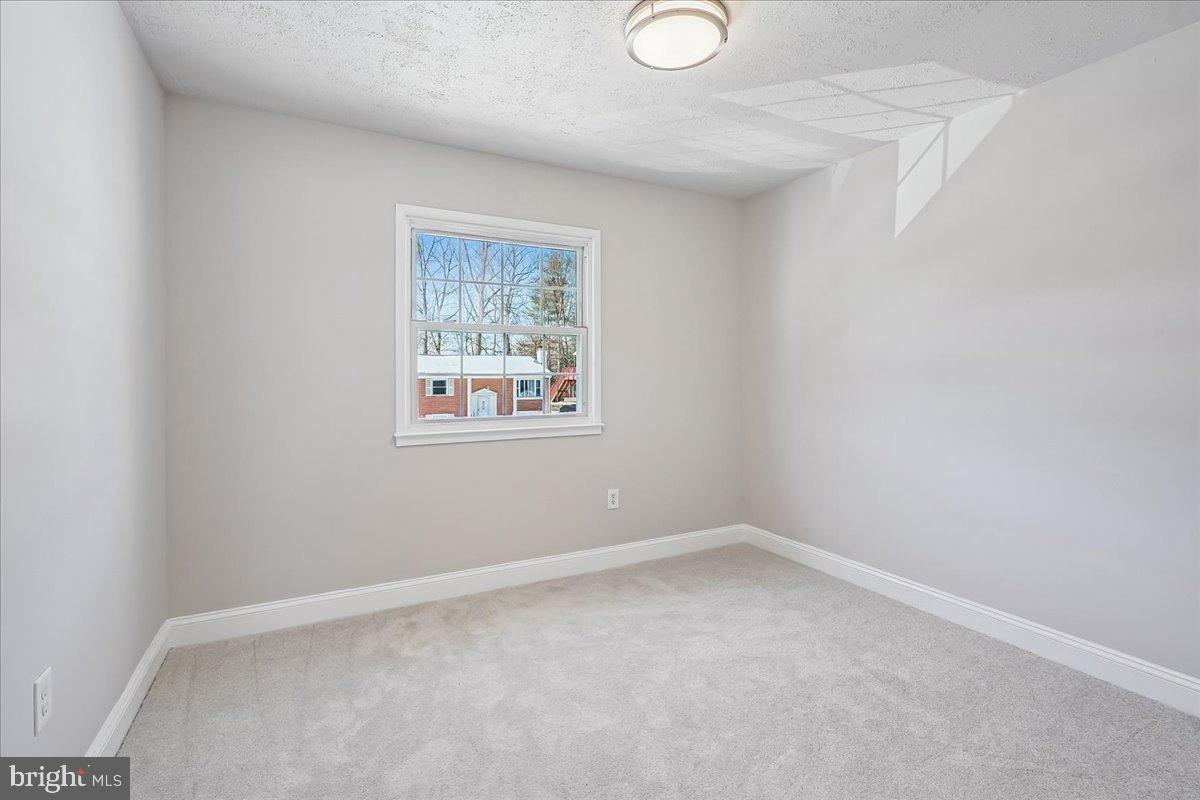 13509 DELANEY RD, WOODBRIDGE, Virginia 22193, 4 Bedrooms Bedrooms, 11 Rooms Rooms,3 BathroomsBathrooms,Residential,For sale,13509 DELANEY RD,VAPW2111484 MLS # VAPW2111484