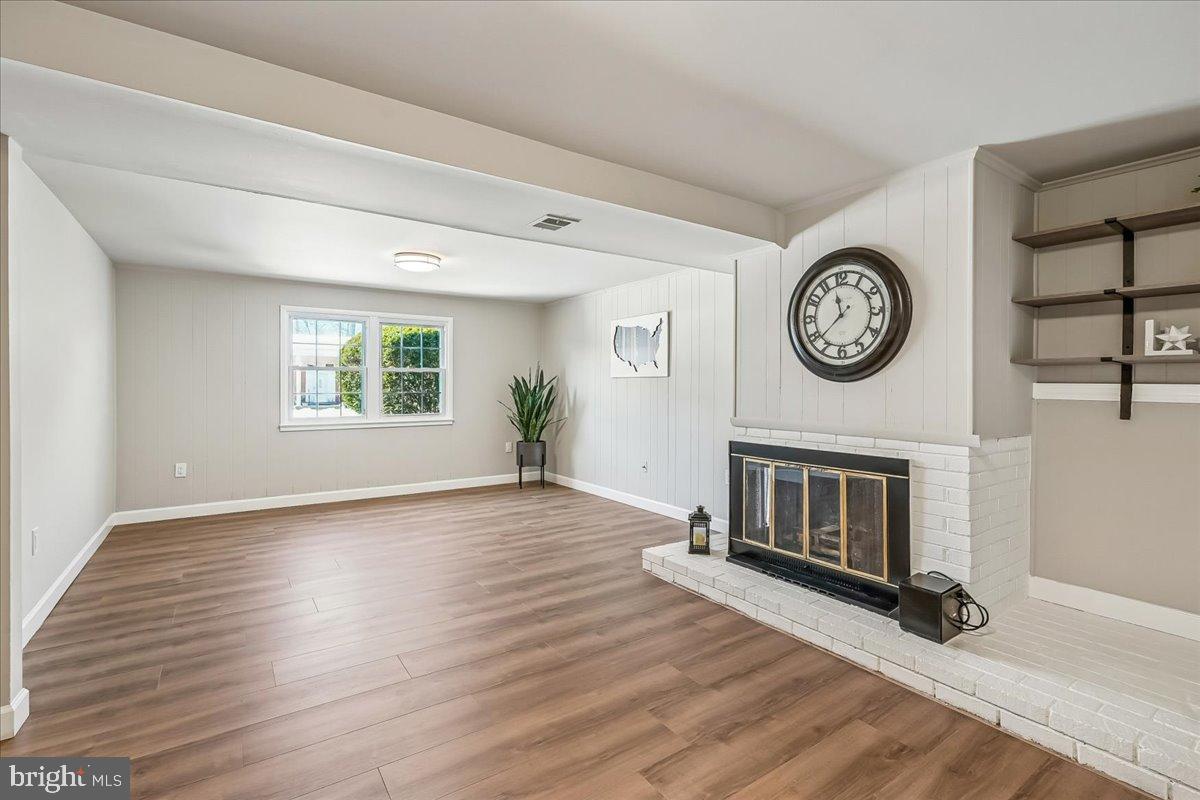 13509 DELANEY RD, WOODBRIDGE, Virginia 22193, 4 Bedrooms Bedrooms, 11 Rooms Rooms,3 BathroomsBathrooms,Residential,For sale,13509 DELANEY RD,VAPW2111484 MLS # VAPW2111484