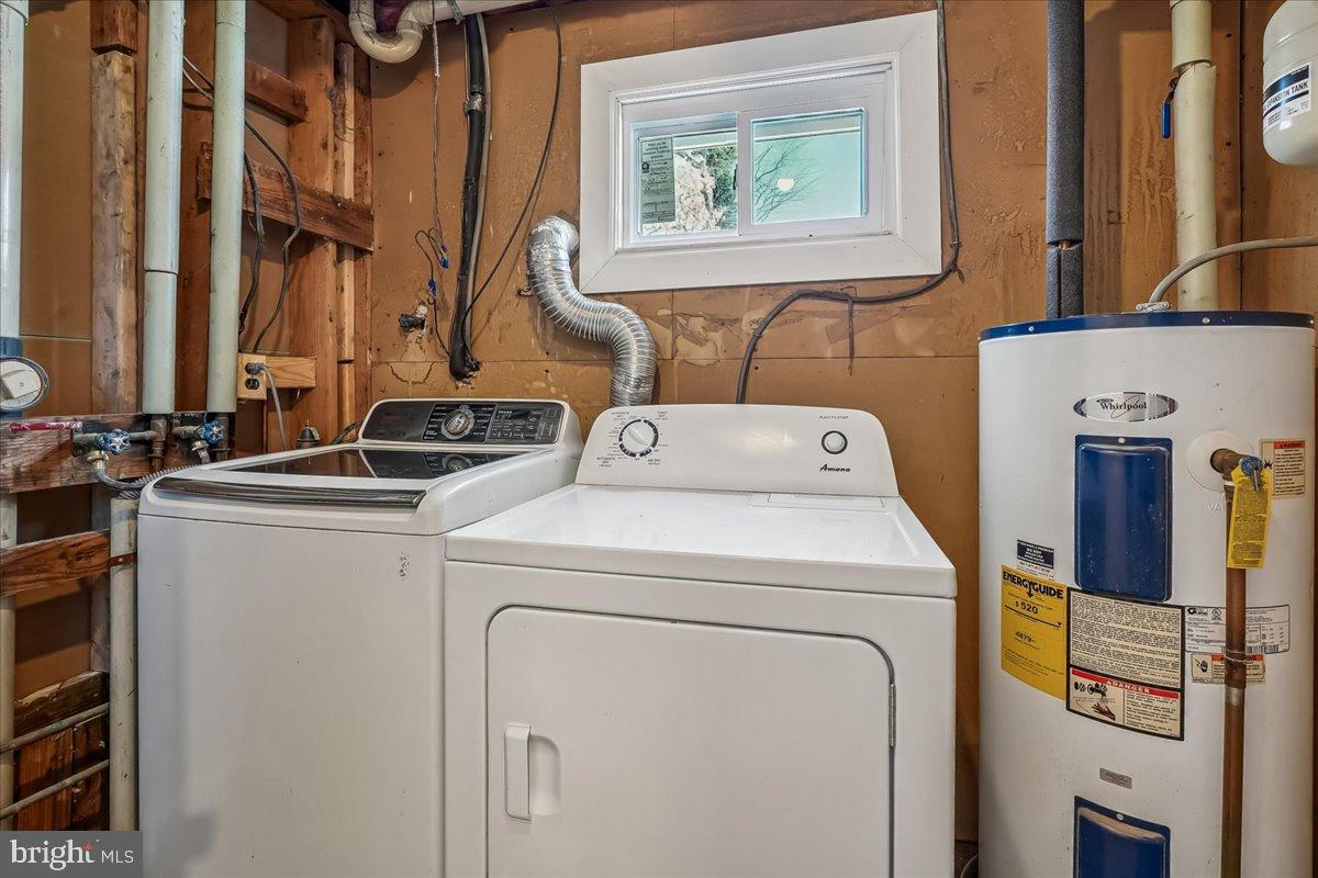 13509 DELANEY RD, WOODBRIDGE, Virginia 22193, 4 Bedrooms Bedrooms, 11 Rooms Rooms,3 BathroomsBathrooms,Residential,For sale,13509 DELANEY RD,VAPW2111484 MLS # VAPW2111484