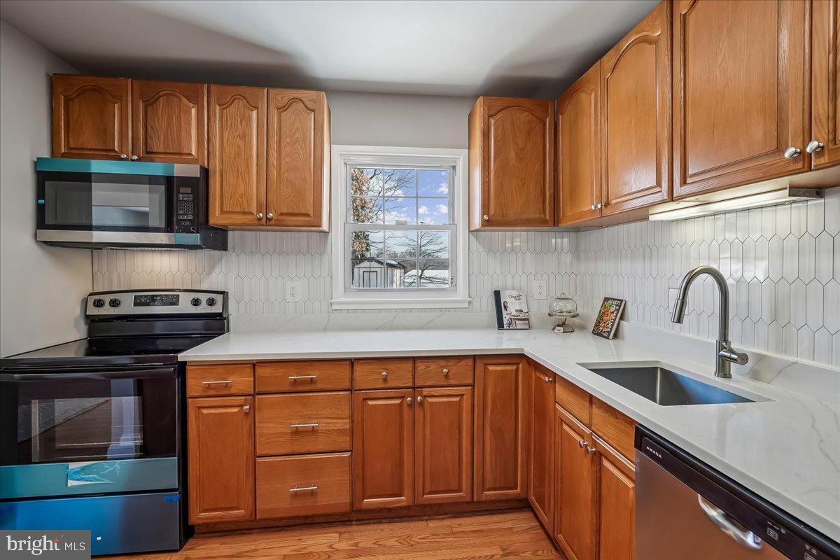 13509 DELANEY RD, WOODBRIDGE, Virginia 22193, 4 Bedrooms Bedrooms, 11 Rooms Rooms,3 BathroomsBathrooms,Residential,For sale,13509 DELANEY RD,VAPW2111484 MLS # VAPW2111484