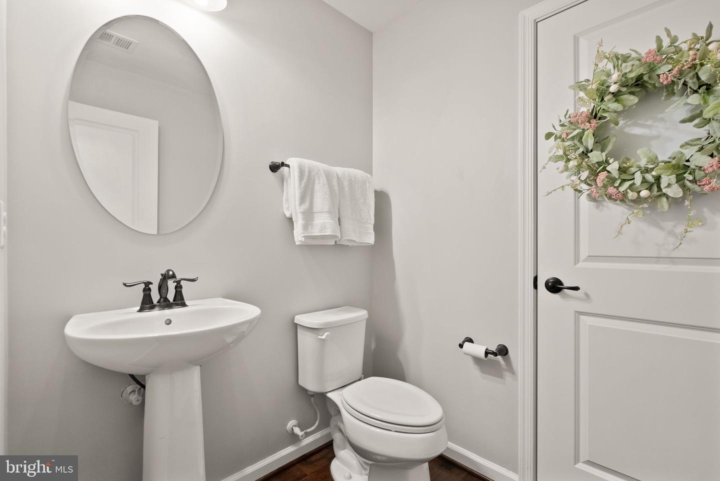 43405 CHARITABLE ST, ASHBURN, Virginia 20148, 4 Bedrooms Bedrooms, ,3 BathroomsBathrooms,Residential,For sale,43405 CHARITABLE ST,VALO2114880 MLS # VALO2114880