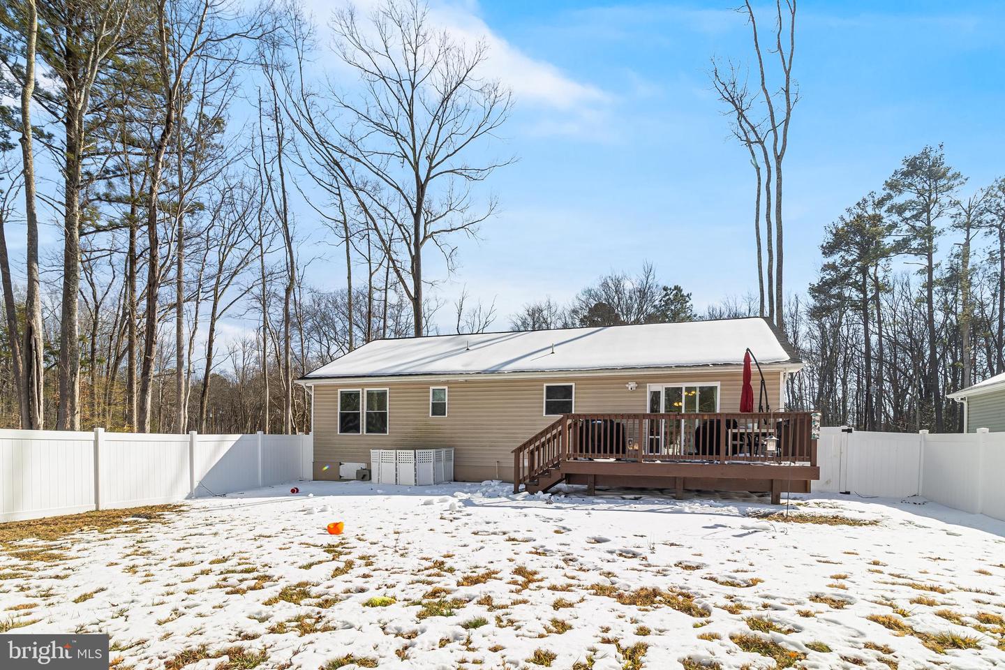 339 AZURE DR, COLONIAL BEACH, Virginia 22443, 3 Bedrooms Bedrooms, ,2 BathroomsBathrooms,Residential,For sale,339 AZURE DR,VAWE2010446 MLS # VAWE2010446