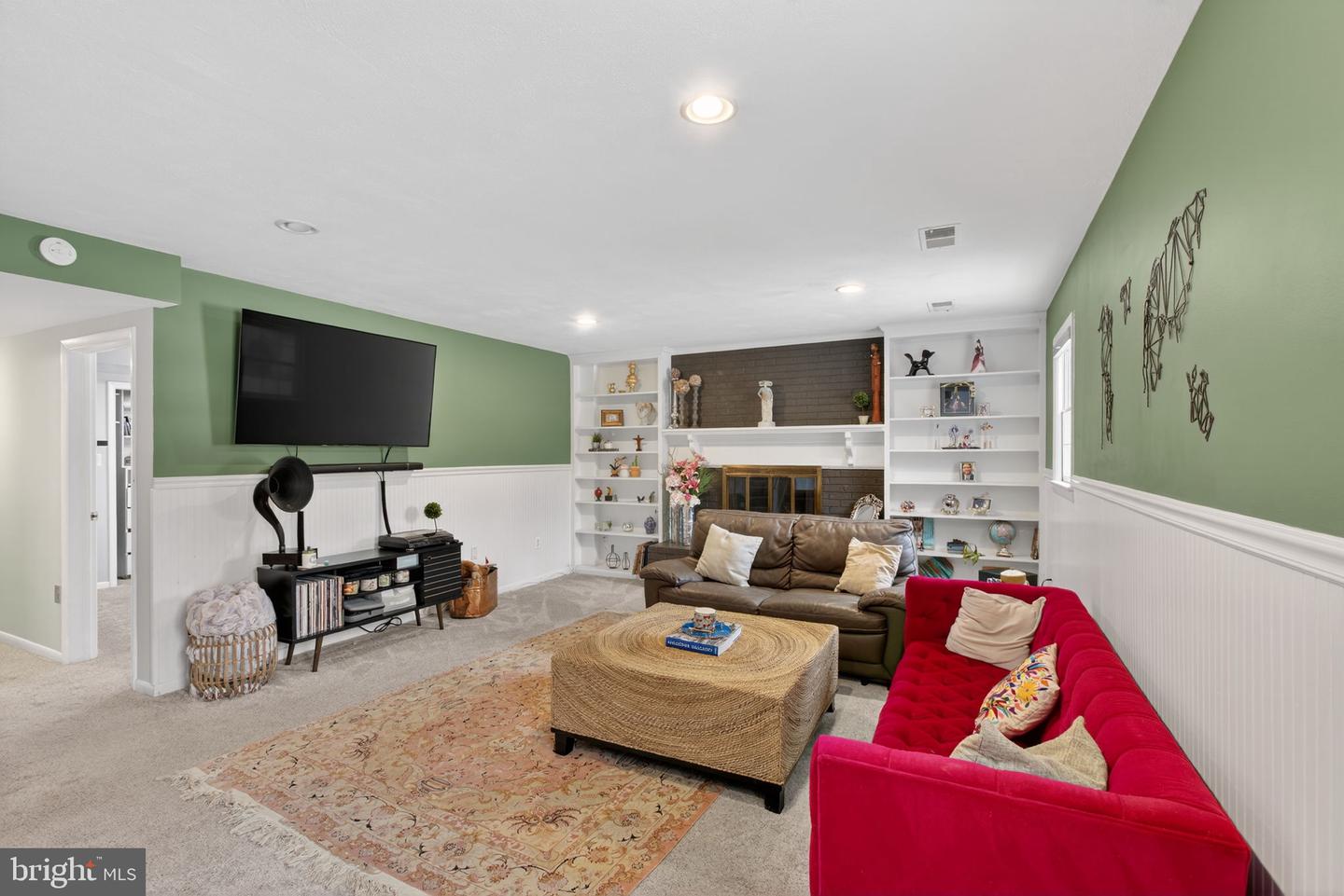 2849 HIDEAWAY RD, FAIRFAX, Virginia 22031, 5 Bedrooms Bedrooms, ,4 BathroomsBathrooms,Residential,For sale,2849 HIDEAWAY RD,VAFX2288048 MLS # VAFX2288048