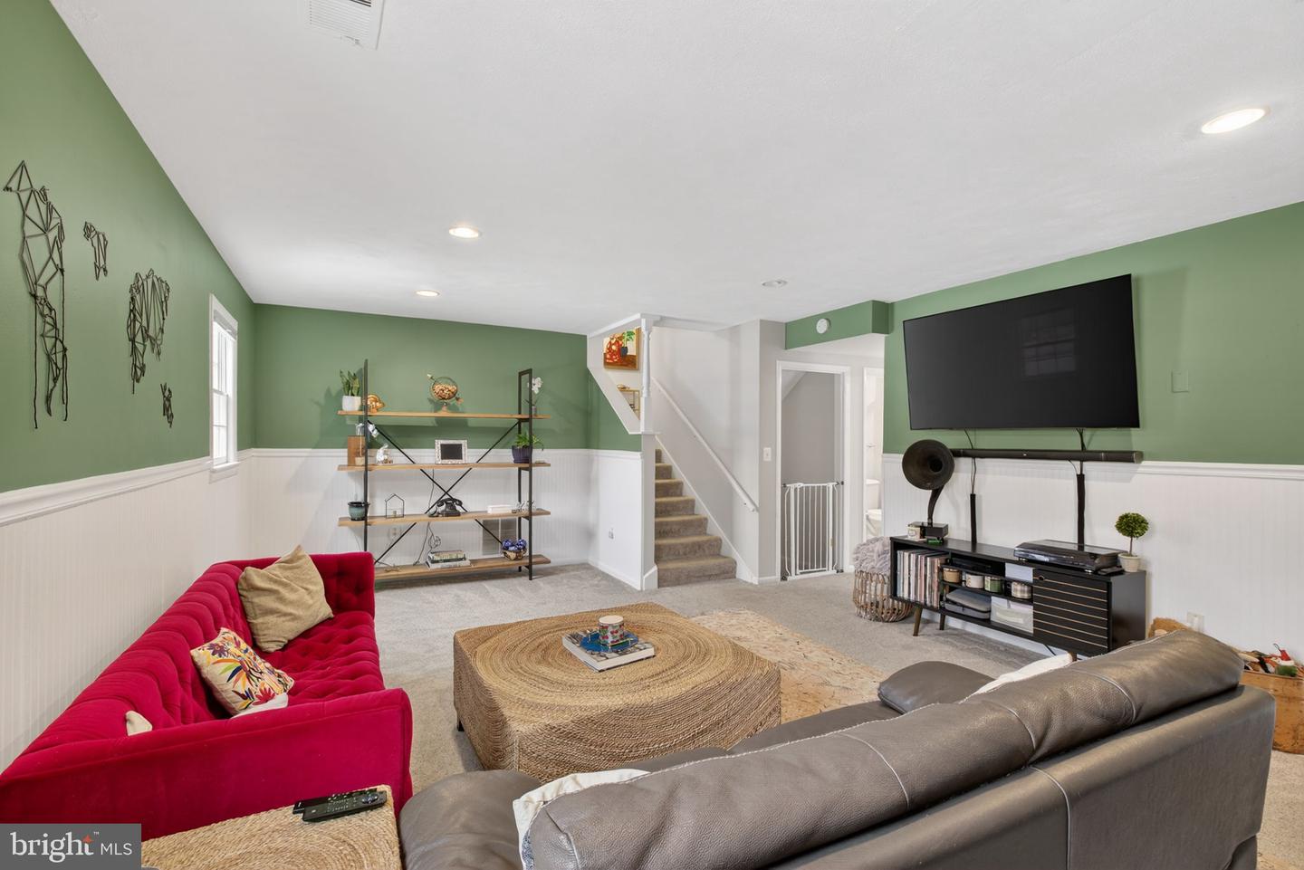 2849 HIDEAWAY RD, FAIRFAX, Virginia 22031, 5 Bedrooms Bedrooms, ,4 BathroomsBathrooms,Residential,For sale,2849 HIDEAWAY RD,VAFX2288048 MLS # VAFX2288048