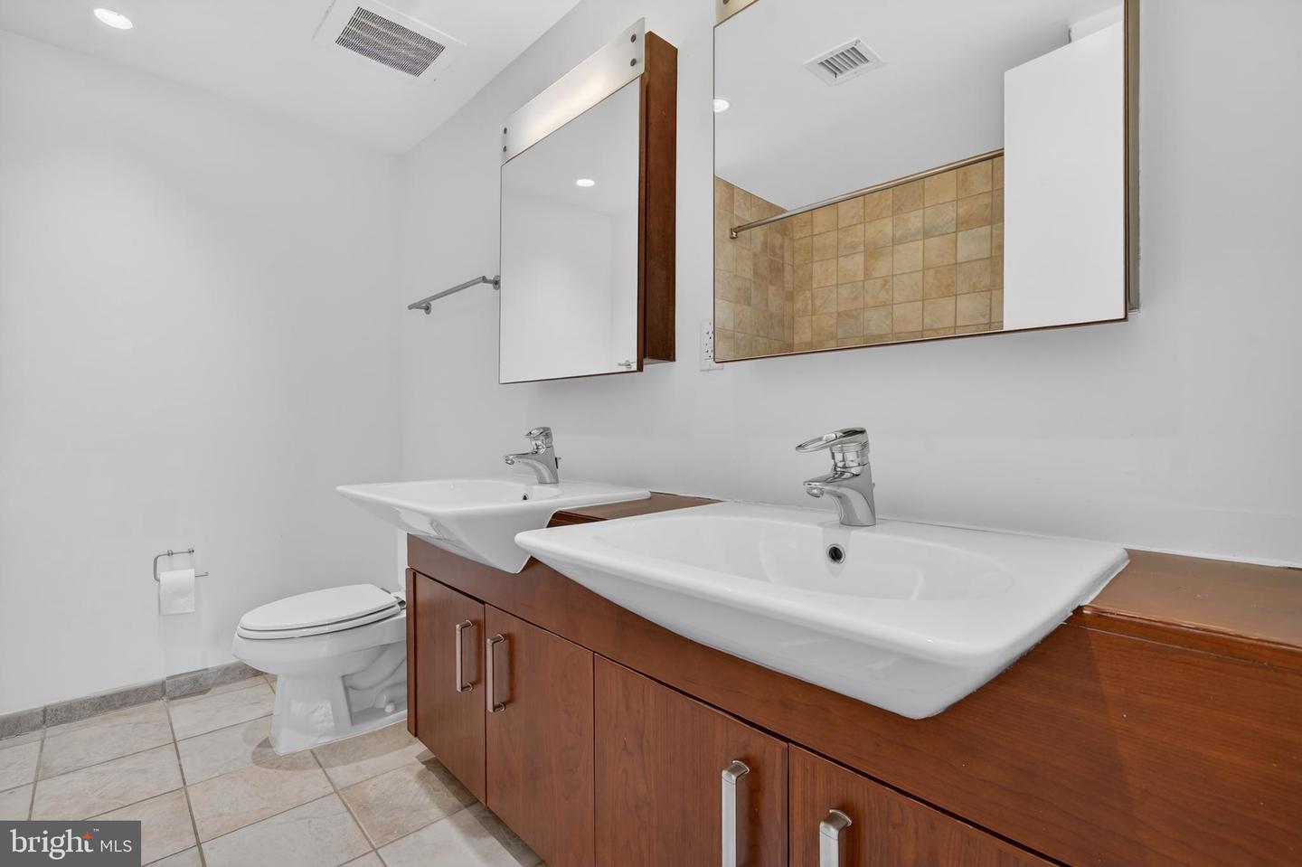 1413 P ST NW #306, WASHINGTON, District Of Columbia 20005, 2 Bedrooms Bedrooms, ,2 BathroomsBathrooms,Residential,For sale,1413 P ST NW #306,DCDC2243826 MLS # DCDC2243826