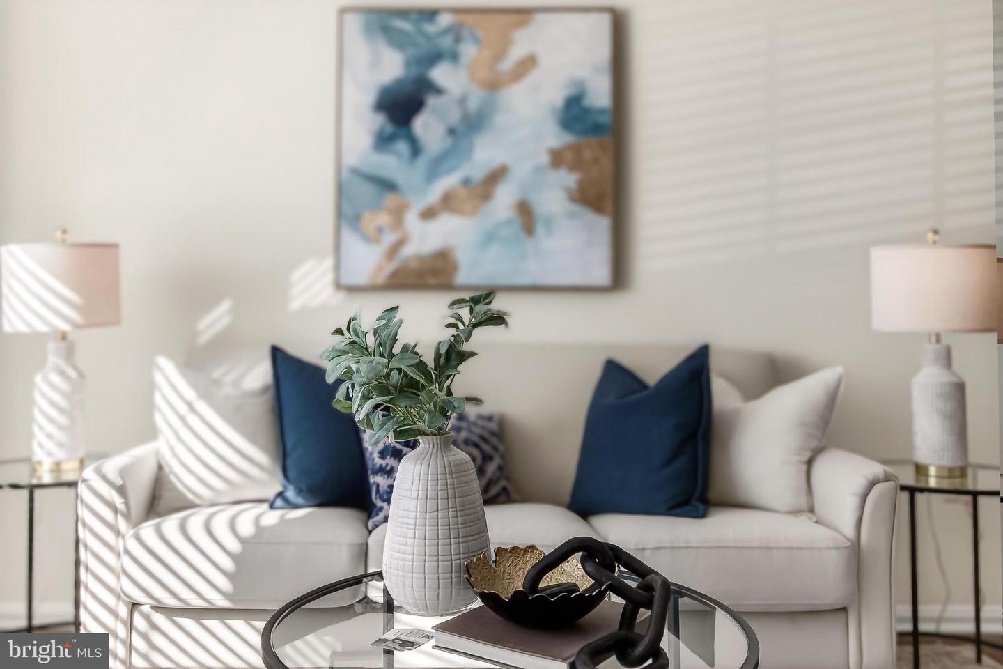 3827 KELLER AVE, ALEXANDRIA, Virginia 22302, 2 Bedrooms Bedrooms, 6 Rooms Rooms,1 BathroomBathrooms,Residential,For sale,3827 KELLER AVE,VAAX2053648 MLS # VAAX2053648