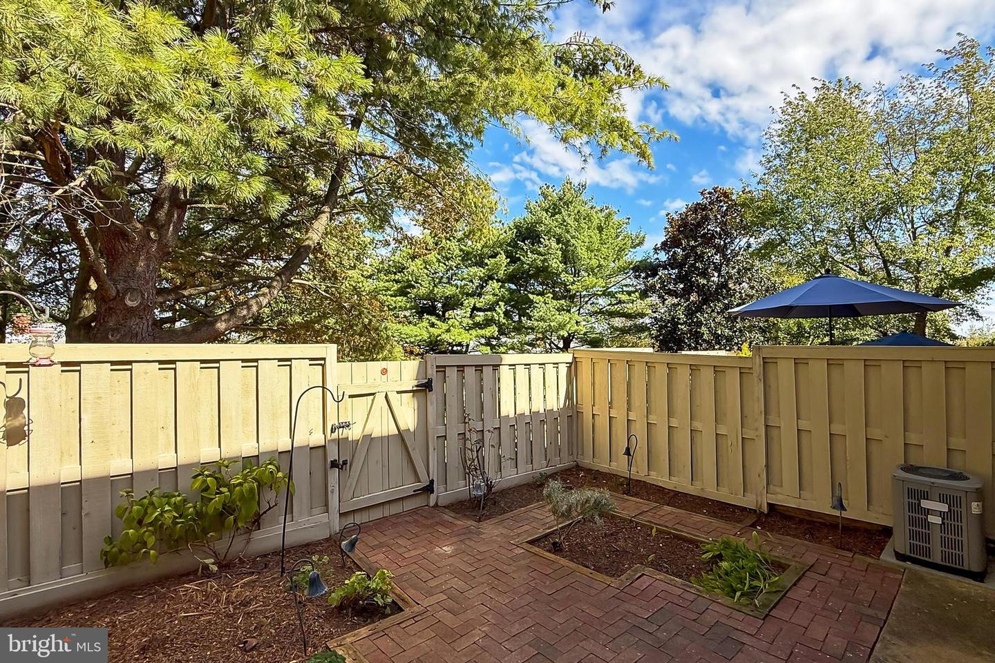 3827 KELLER AVE, ALEXANDRIA, Virginia 22302, 2 Bedrooms Bedrooms, 6 Rooms Rooms,1 BathroomBathrooms,Residential,For sale,3827 KELLER AVE,VAAX2053648 MLS # VAAX2053648