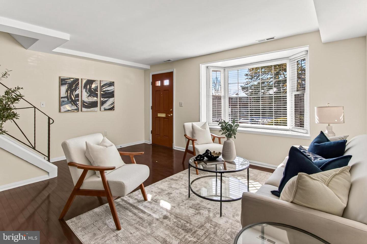 3827 KELLER AVE, ALEXANDRIA, Virginia 22302, 2 Bedrooms Bedrooms, 6 Rooms Rooms,1 BathroomBathrooms,Residential,For sale,3827 KELLER AVE,VAAX2053648 MLS # VAAX2053648