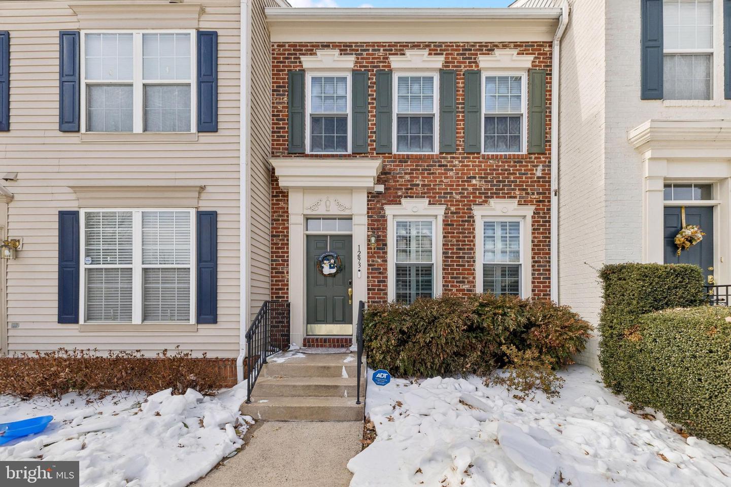 1293 VINTAGE PL, RESTON, Virginia 20194, 2 Bedrooms Bedrooms, ,3 BathroomsBathrooms,Residential,For sale,1293 VINTAGE PL,VAFX2288110 MLS # VAFX2288110