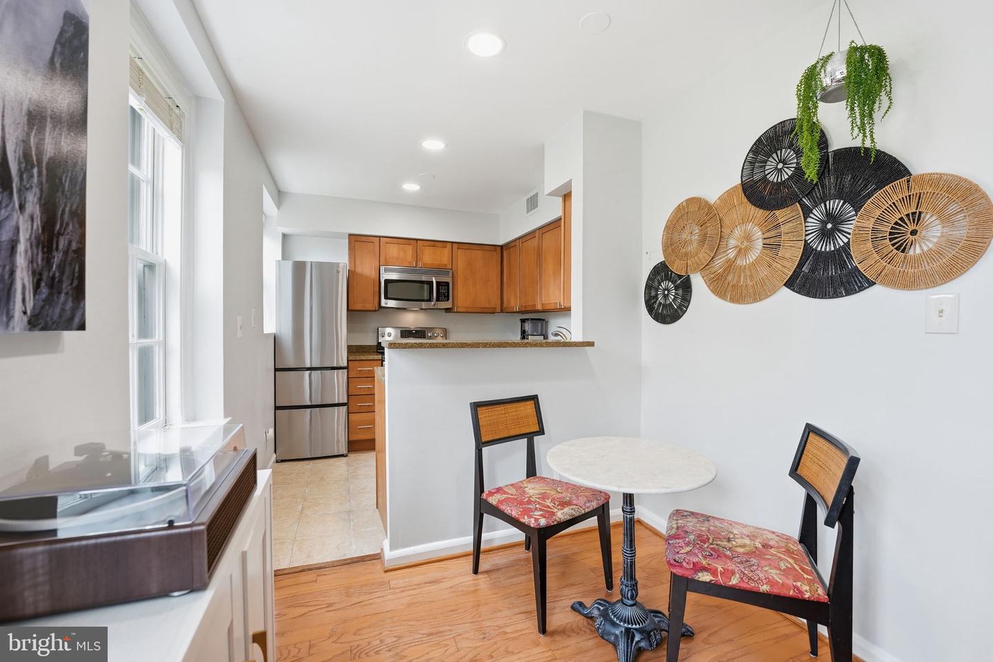 3420 38TH ST NW #B416, WASHINGTON, District Of Columbia 20016, 1 Bedroom Bedrooms, 5 Rooms Rooms,1 BathroomBathrooms,Residential,For sale,3420 38TH ST NW #B416,DCDC2243864 MLS # DCDC2243864