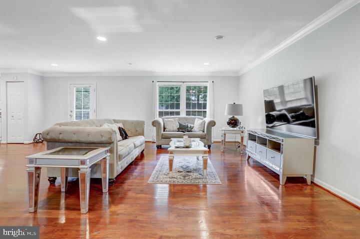 6613 ELDER AVE, SPRINGFIELD, Virginia 22150, 5 Bedrooms Bedrooms, ,3 BathroomsBathrooms,Residential,For sale,6613 ELDER AVE,VAFX2288482 MLS # VAFX2288482