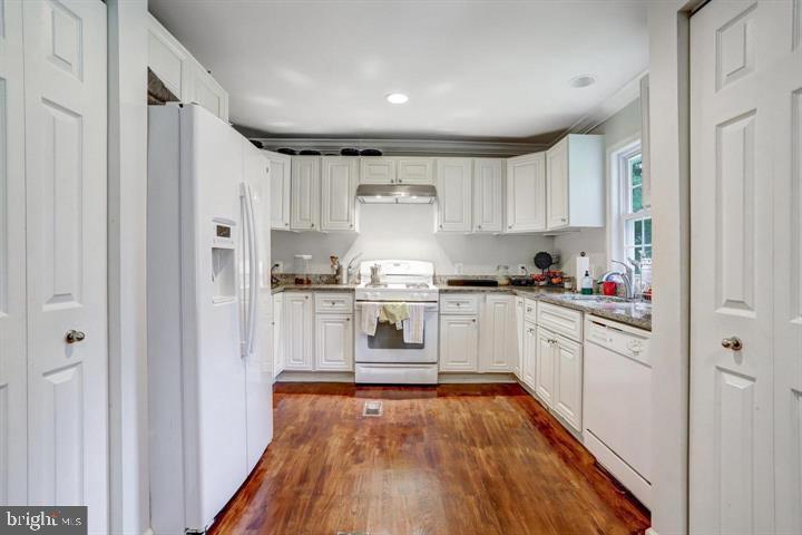 6613 ELDER AVE, SPRINGFIELD, Virginia 22150, 5 Bedrooms Bedrooms, ,3 BathroomsBathrooms,Residential,For sale,6613 ELDER AVE,VAFX2288482 MLS # VAFX2288482