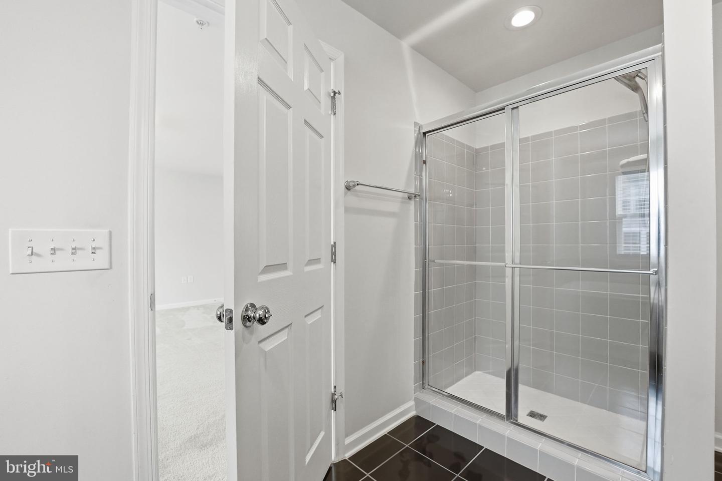 2951 FINSBURY PL #97, FAIRFAX, Virginia 22031, 2 Bedrooms Bedrooms, ,2 BathroomsBathrooms,Residential,For sale,2951 FINSBURY PL #97,VAFX2288704 MLS # VAFX2288704