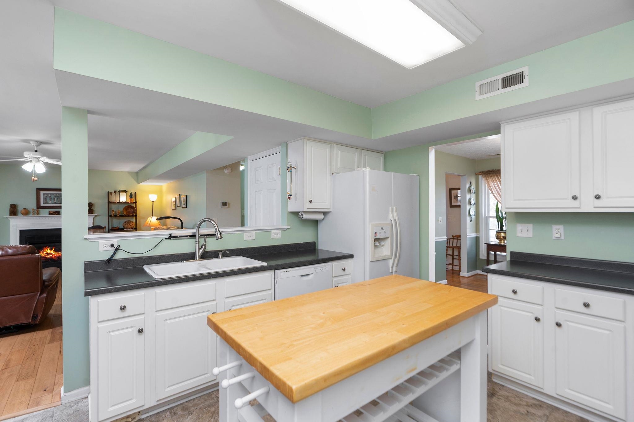 419 WYNDHAM HILL DR, FISHERSVILLE, Virginia 22939, 4 Bedrooms Bedrooms, ,2 BathroomsBathrooms,Residential,419 WYNDHAM HILL DR,673180 MLS # 673180