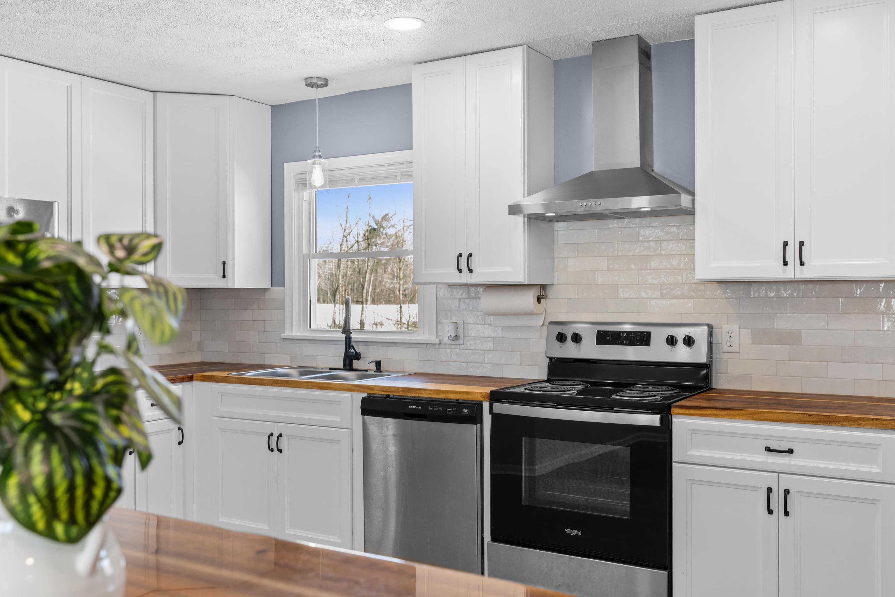 7540 SPRING CREEK RD, BRIDGEWATER, Virginia 22812, 4 Bedrooms Bedrooms, ,2 BathroomsBathrooms,Residential,7540 SPRING CREEK RD,673181 MLS # 673181