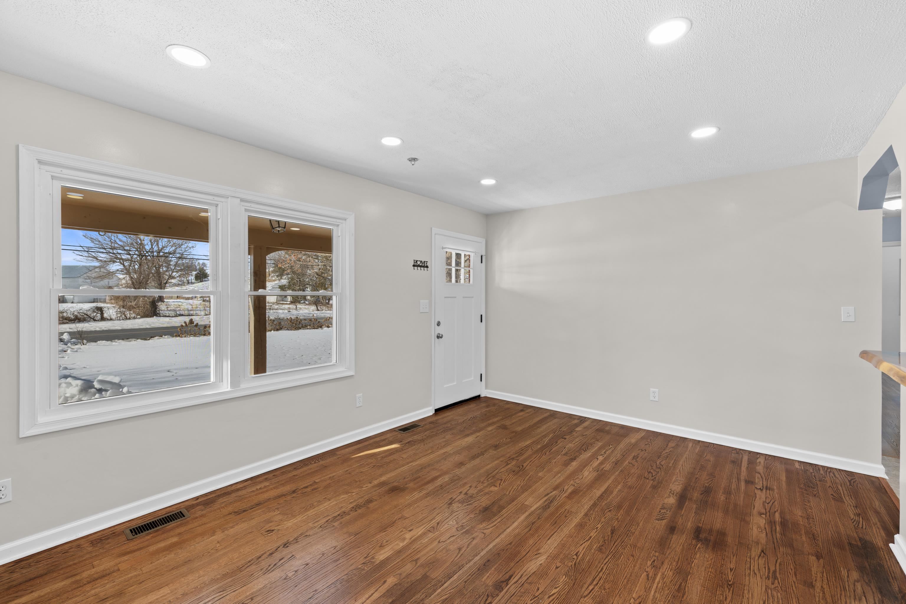 7540 SPRING CREEK RD, BRIDGEWATER, Virginia 22812, 4 Bedrooms Bedrooms, ,2 BathroomsBathrooms,Residential,7540 SPRING CREEK RD,673181 MLS # 673181