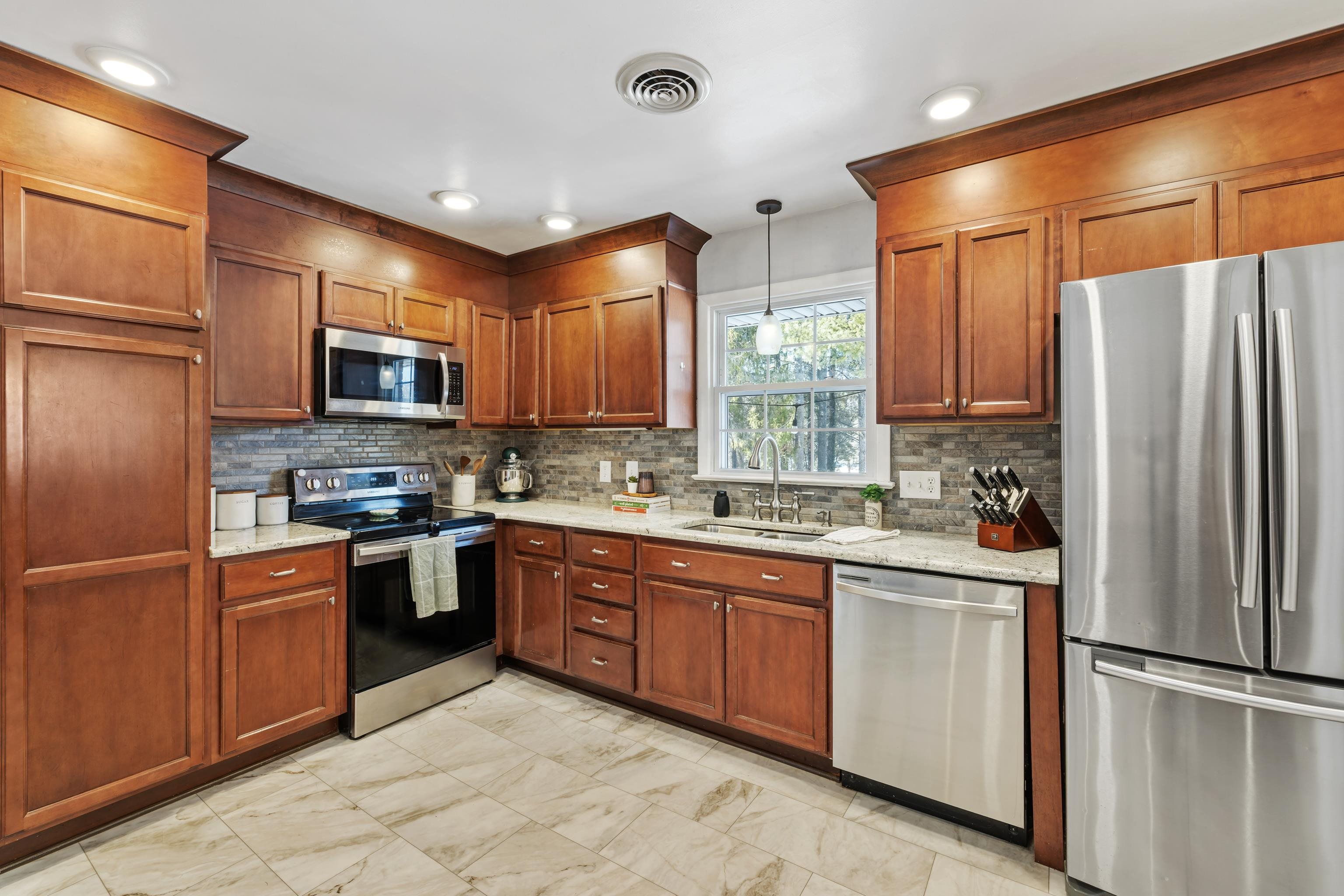 1200 CLUB RD, WAYNESBORO, Virginia 22980, 4 Bedrooms Bedrooms, ,2 BathroomsBathrooms,Residential,1200 CLUB RD,673185 MLS # 673185