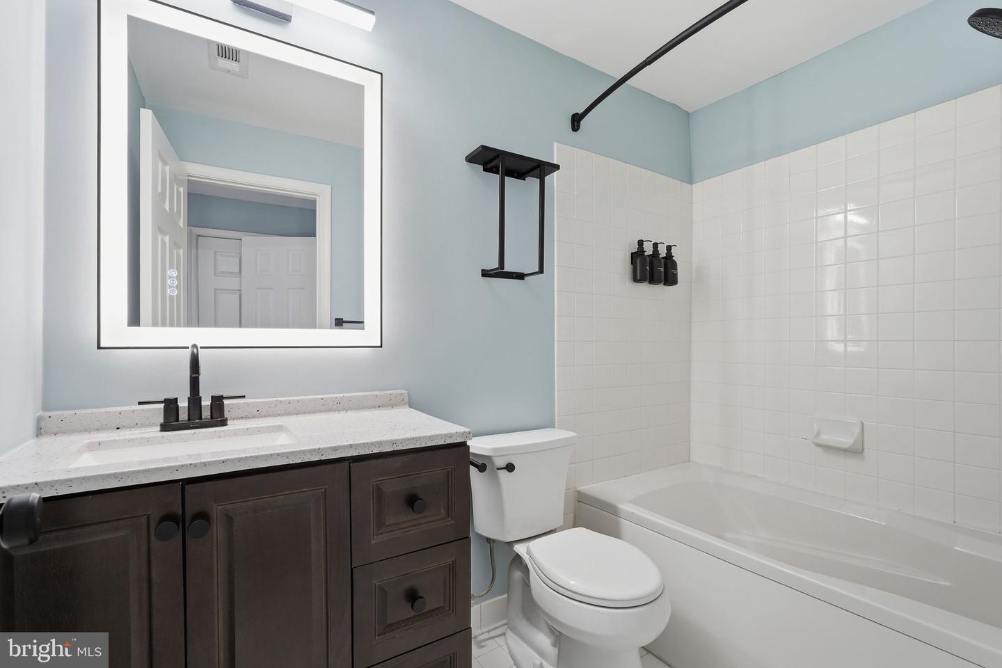 2808 EMMA LEE ST #201, FALLS CHURCH, Virginia 22042, 2 Bedrooms Bedrooms, ,2 BathroomsBathrooms,Residential,For sale,2808 EMMA LEE ST #201,VAFX2289454 MLS # VAFX2289454