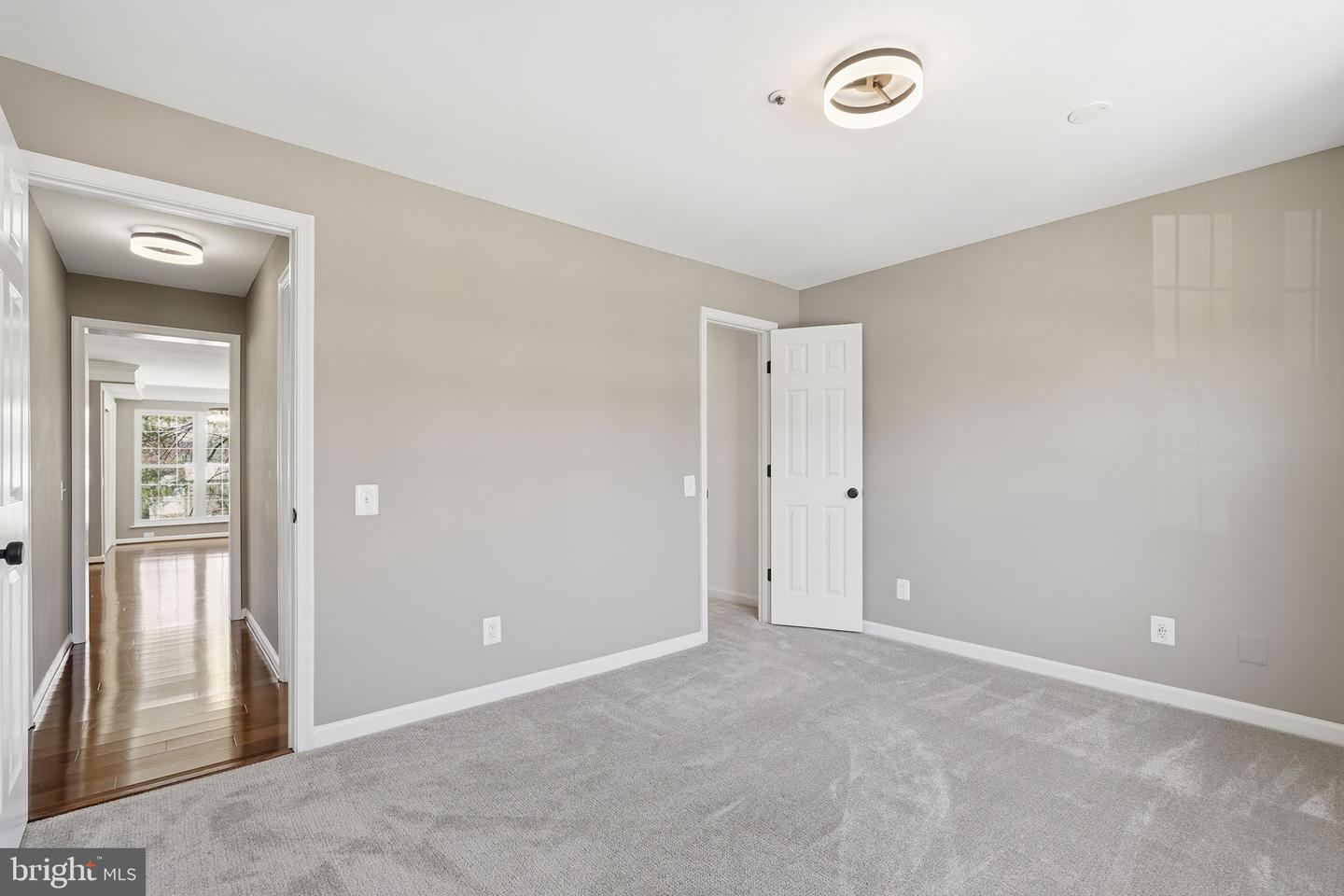 2808 EMMA LEE ST #201, FALLS CHURCH, Virginia 22042, 2 Bedrooms Bedrooms, ,2 BathroomsBathrooms,Residential,For sale,2808 EMMA LEE ST #201,VAFX2289454 MLS # VAFX2289454