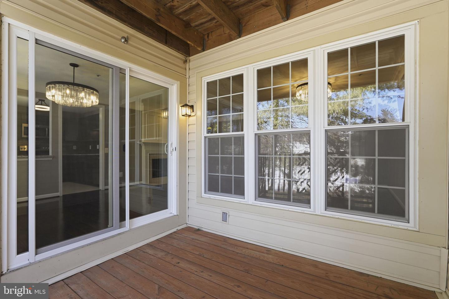 2808 EMMA LEE ST #201, FALLS CHURCH, Virginia 22042, 2 Bedrooms Bedrooms, ,2 BathroomsBathrooms,Residential,For sale,2808 EMMA LEE ST #201,VAFX2289454 MLS # VAFX2289454