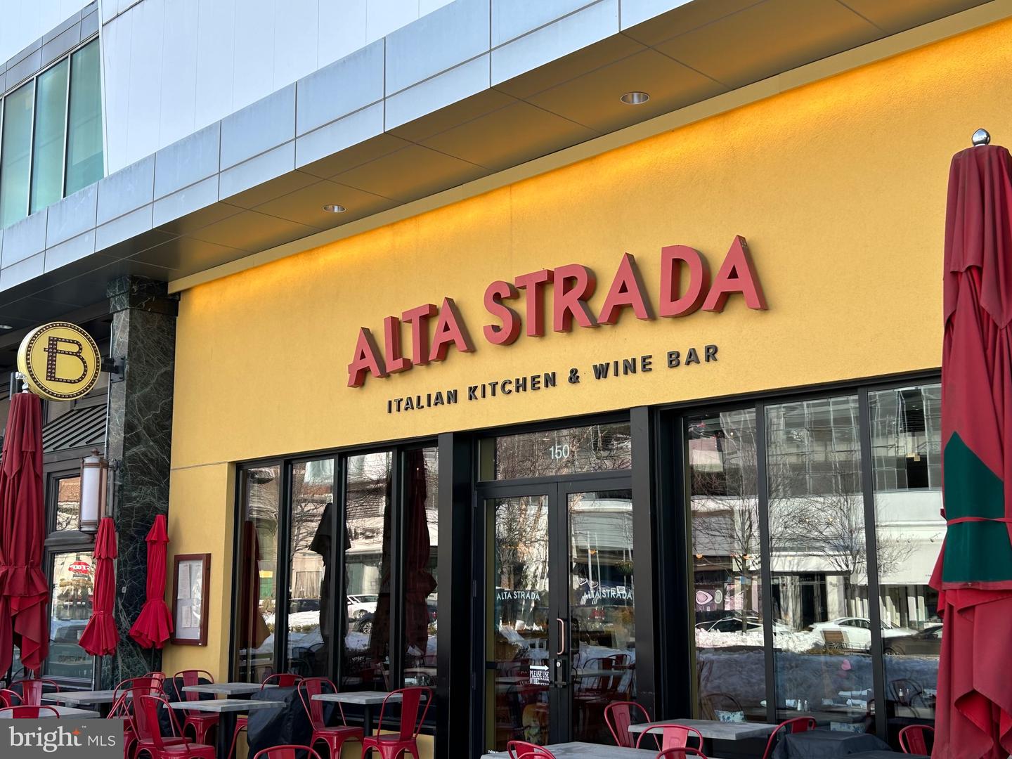 2808 EMMA LEE ST #201, FALLS CHURCH, Virginia 22042, 2 Bedrooms Bedrooms, ,2 BathroomsBathrooms,Residential,For sale,2808 EMMA LEE ST #201,VAFX2289454 MLS # VAFX2289454