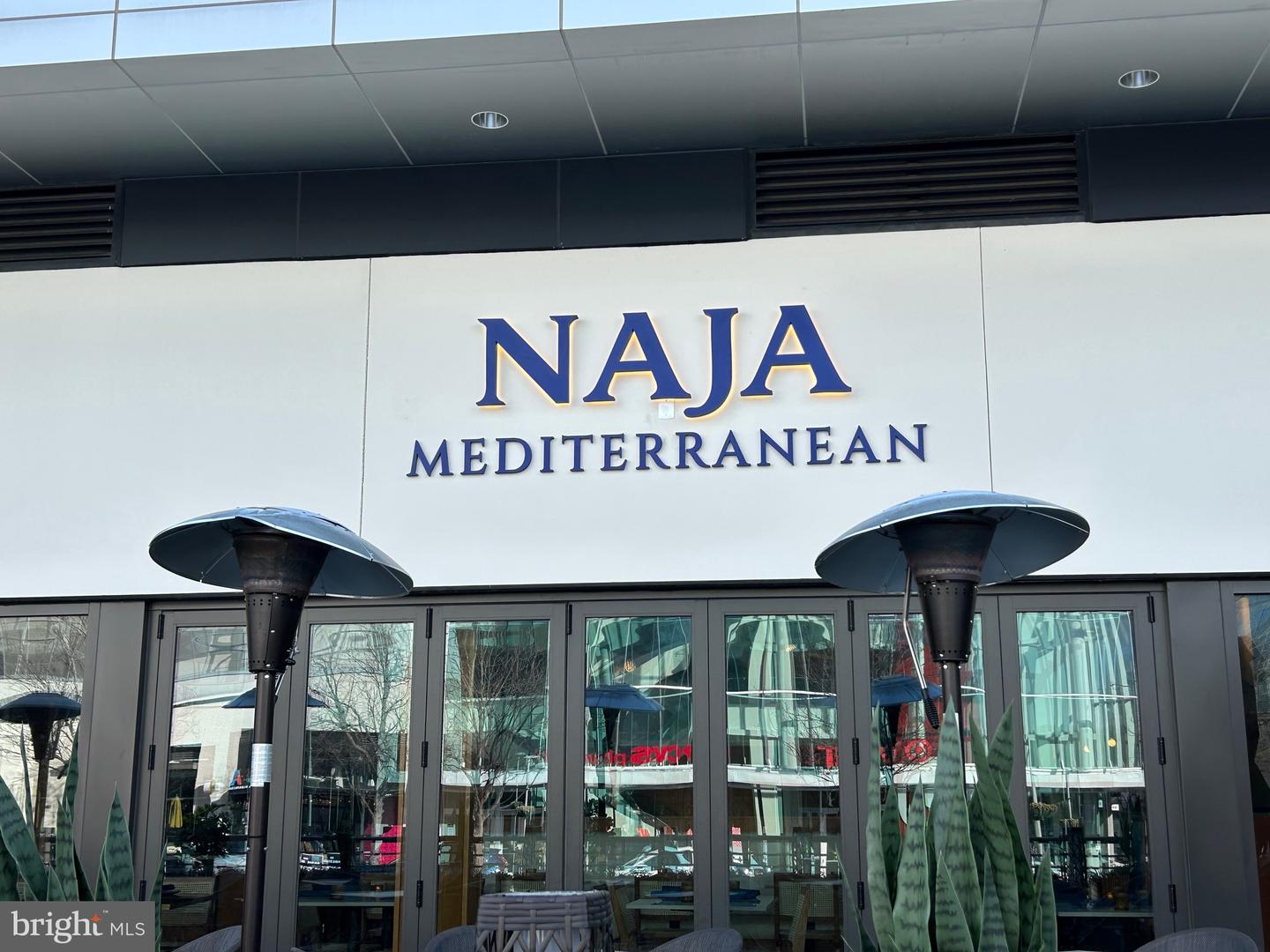 2808 EMMA LEE ST #201, FALLS CHURCH, Virginia 22042, 2 Bedrooms Bedrooms, ,2 BathroomsBathrooms,Residential,For sale,2808 EMMA LEE ST #201,VAFX2289454 MLS # VAFX2289454