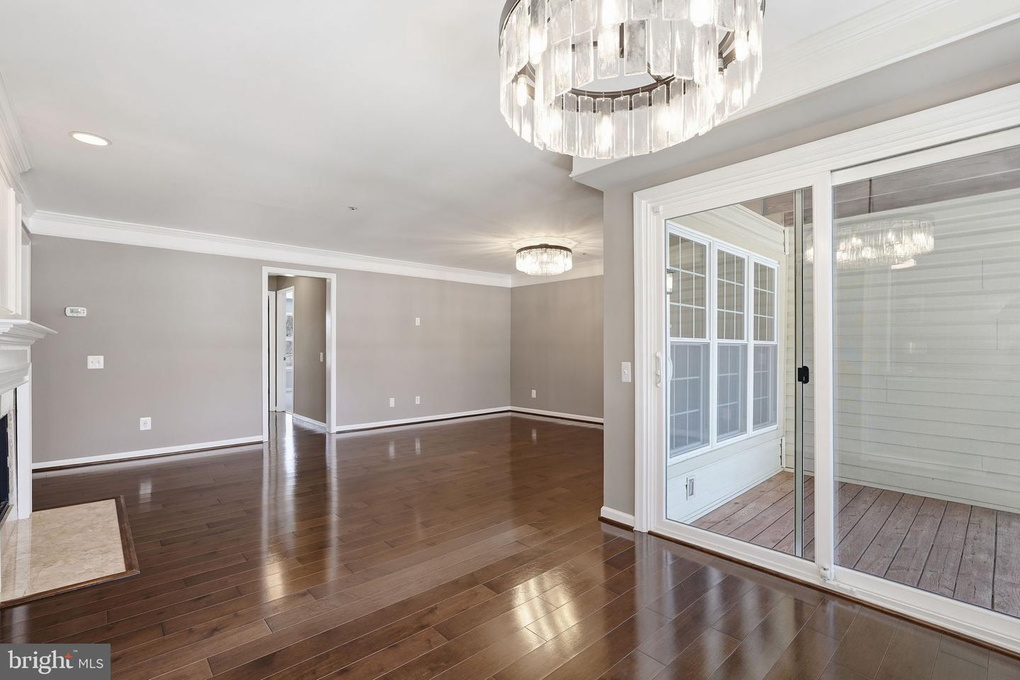 2808 EMMA LEE ST #201, FALLS CHURCH, Virginia 22042, 2 Bedrooms Bedrooms, ,2 BathroomsBathrooms,Residential,For sale,2808 EMMA LEE ST #201,VAFX2289454 MLS # VAFX2289454