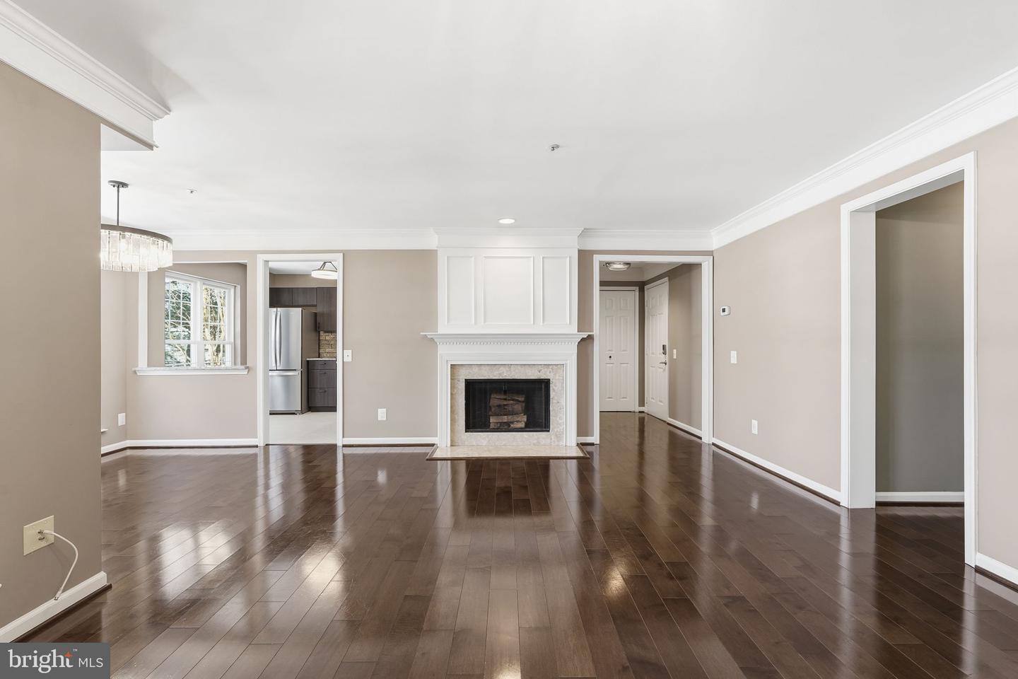 2808 EMMA LEE ST #201, FALLS CHURCH, Virginia 22042, 2 Bedrooms Bedrooms, ,2 BathroomsBathrooms,Residential,For sale,2808 EMMA LEE ST #201,VAFX2289454 MLS # VAFX2289454