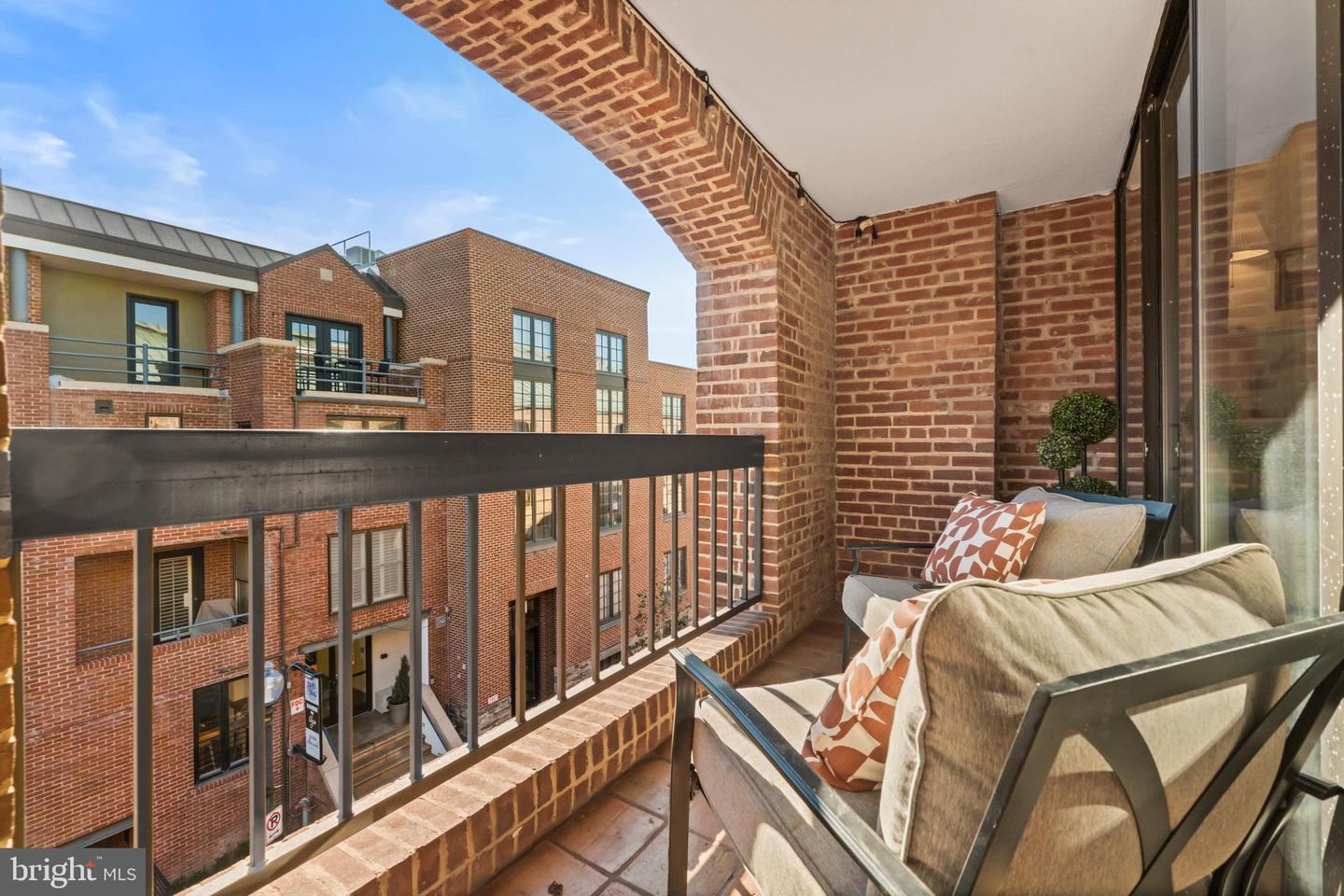 3225 GRACE ST NW #219, WASHINGTON, District Of Columbia 20007, 2 Bedrooms Bedrooms, ,1 BathroomBathrooms,Residential,For sale,3225 GRACE ST NW #219,DCDC2245218 MLS # DCDC2245218