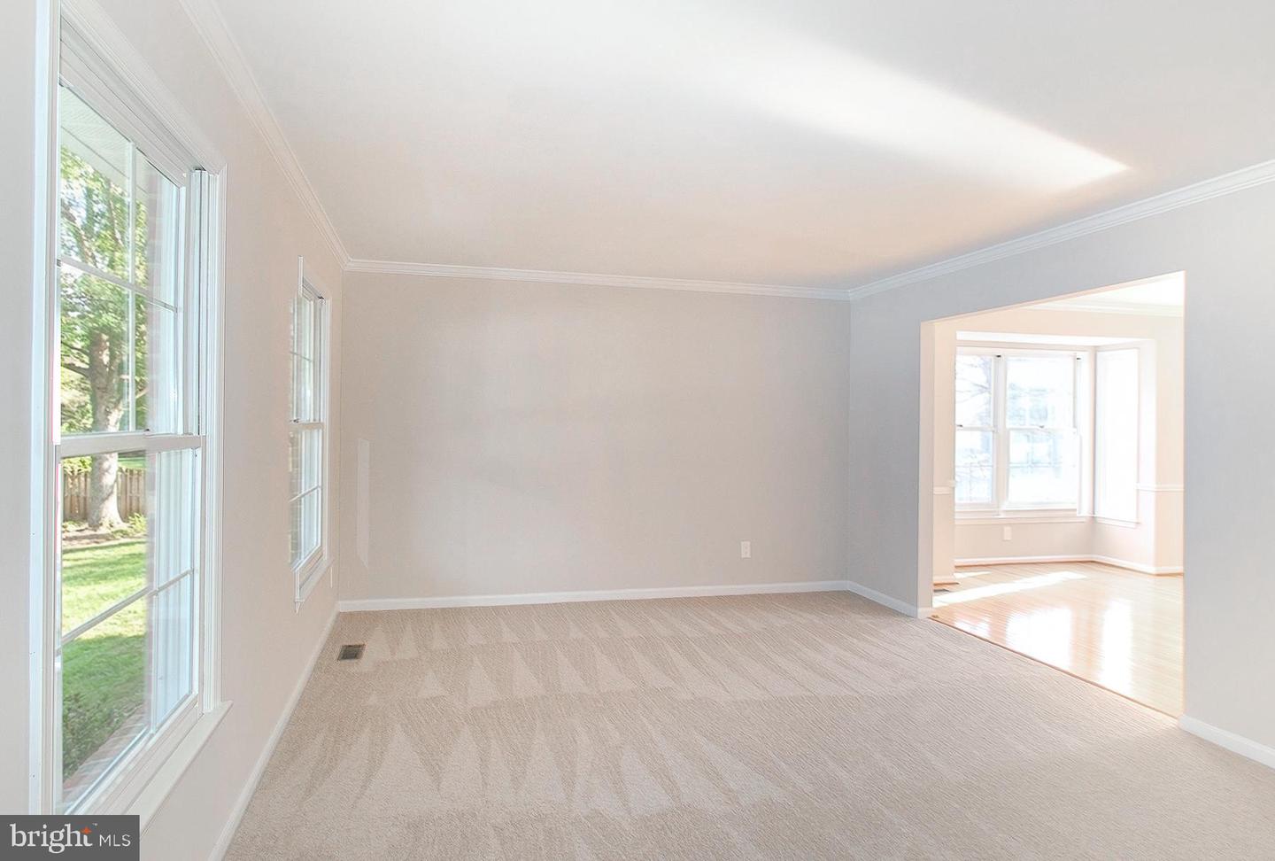 4634 STAR FLOWER DR, CHANTILLY, Virginia 20151, 4 Bedrooms Bedrooms, ,2 BathroomsBathrooms,Residential,For sale,4634 STAR FLOWER DR,VAFX2289820 MLS # VAFX2289820