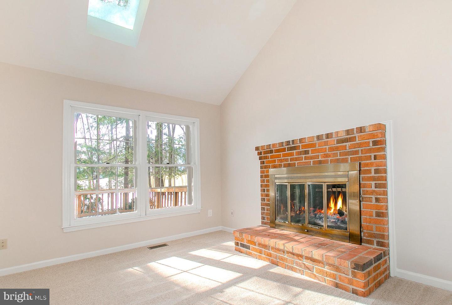 4634 STAR FLOWER DR, CHANTILLY, Virginia 20151, 4 Bedrooms Bedrooms, ,2 BathroomsBathrooms,Residential,For sale,4634 STAR FLOWER DR,VAFX2289820 MLS # VAFX2289820