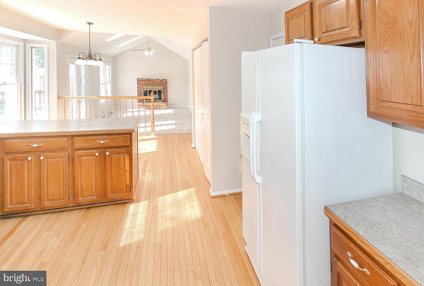 4634 STAR FLOWER DR, CHANTILLY, Virginia 20151, 4 Bedrooms Bedrooms, ,2 BathroomsBathrooms,Residential,For sale,4634 STAR FLOWER DR,VAFX2289820 MLS # VAFX2289820