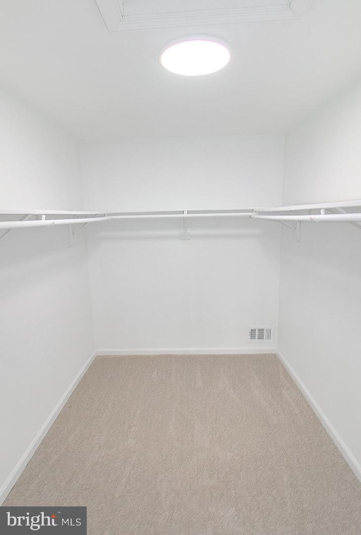 4634 STAR FLOWER DR, CHANTILLY, Virginia 20151, 4 Bedrooms Bedrooms, ,2 BathroomsBathrooms,Residential,For sale,4634 STAR FLOWER DR,VAFX2289820 MLS # VAFX2289820