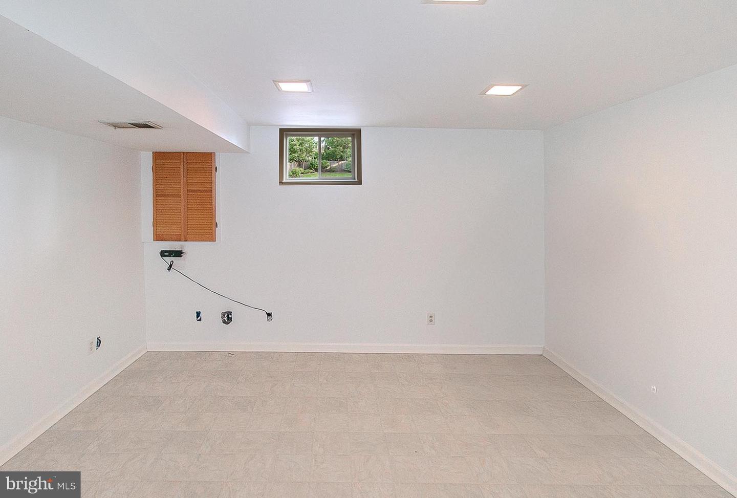 4634 STAR FLOWER DR, CHANTILLY, Virginia 20151, 4 Bedrooms Bedrooms, ,2 BathroomsBathrooms,Residential,For sale,4634 STAR FLOWER DR,VAFX2289820 MLS # VAFX2289820