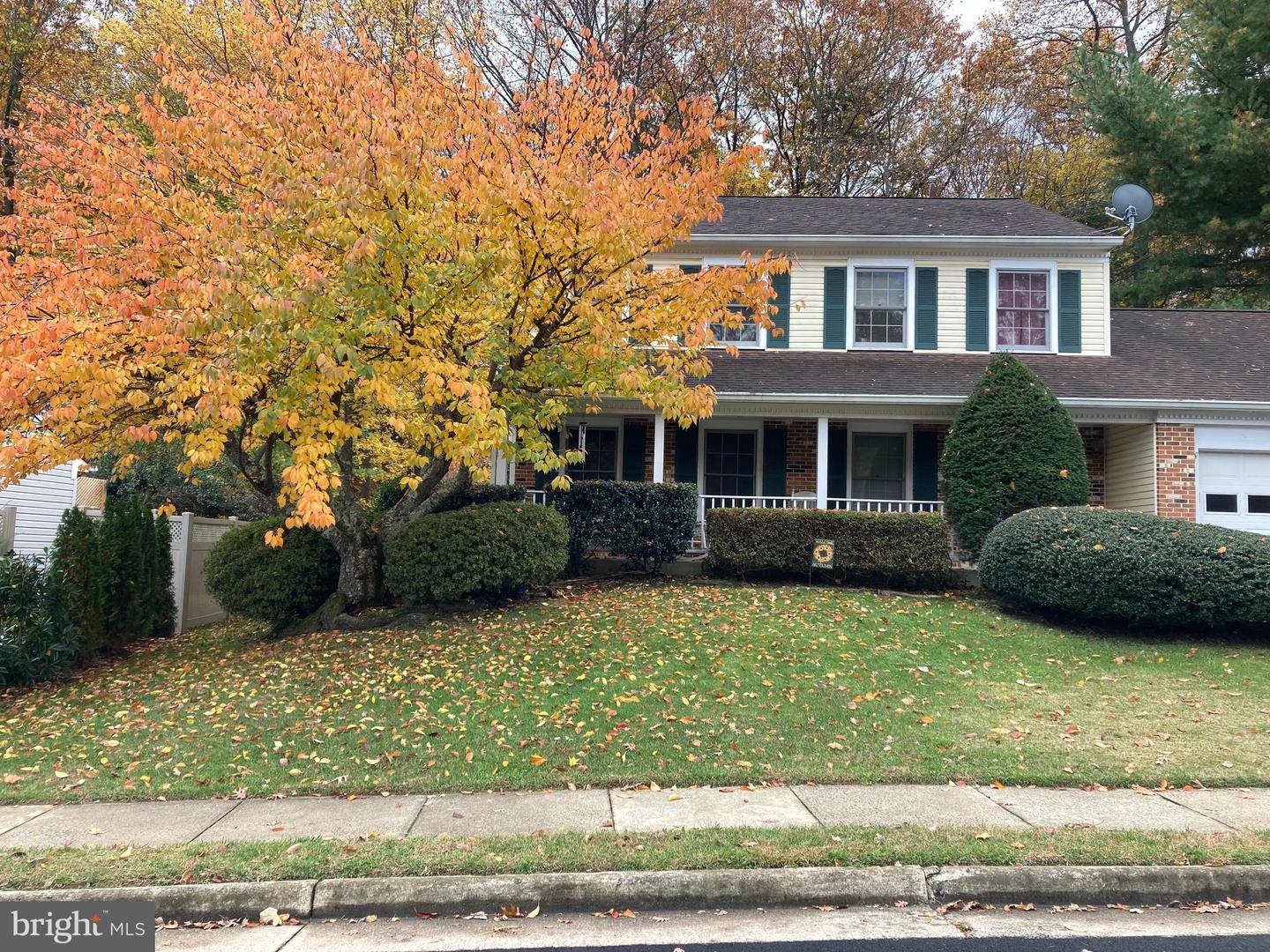 4634 STAR FLOWER DR, CHANTILLY, Virginia 20151, 4 Bedrooms Bedrooms, ,2 BathroomsBathrooms,Residential,For sale,4634 STAR FLOWER DR,VAFX2289820 MLS # VAFX2289820