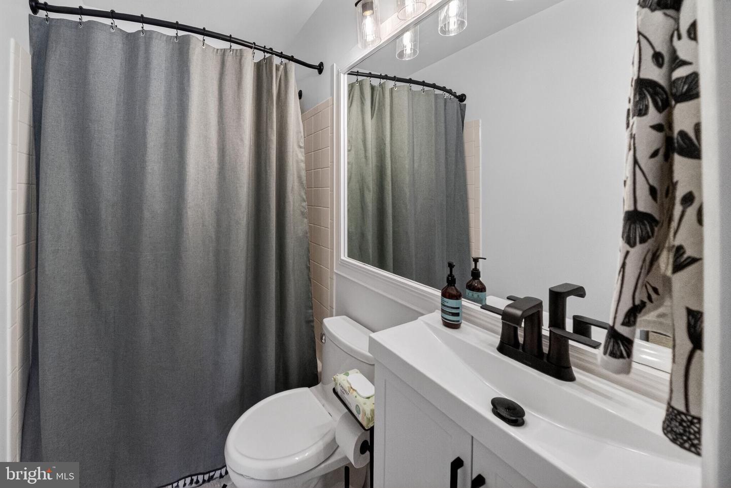 1218 PERRY ST NE #201, WASHINGTON, District Of Columbia 20017, 2 Bedrooms Bedrooms, ,1 BathroomBathrooms,Residential,For sale,1218 PERRY ST NE #201,DCDC2245176 MLS # DCDC2245176