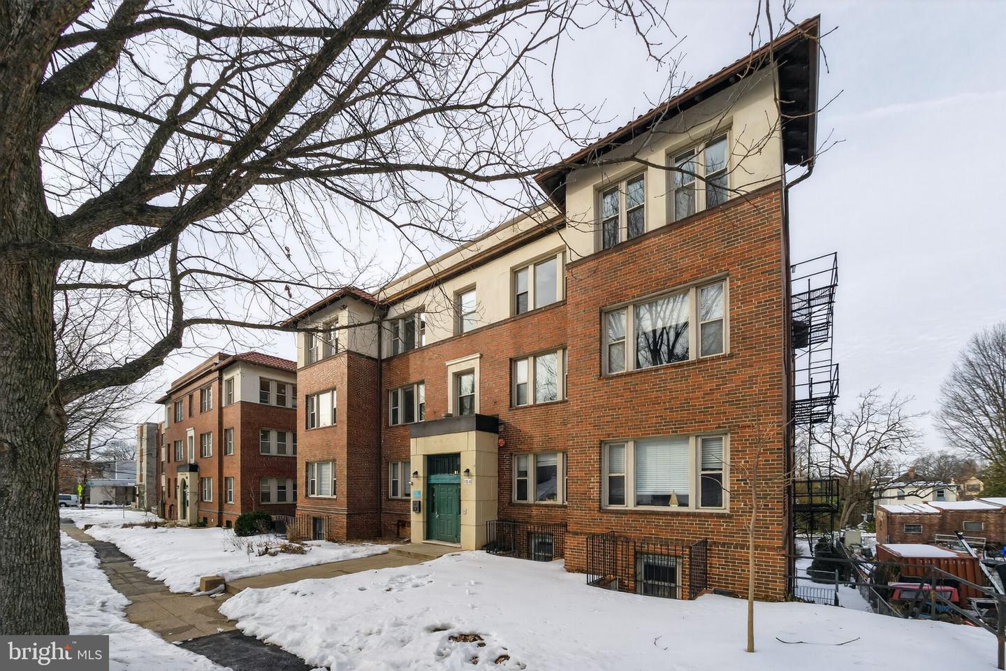 1218 PERRY ST NE #201, WASHINGTON, District Of Columbia 20017, 2 Bedrooms Bedrooms, ,1 BathroomBathrooms,Residential,For sale,1218 PERRY ST NE #201,DCDC2245176 MLS # DCDC2245176