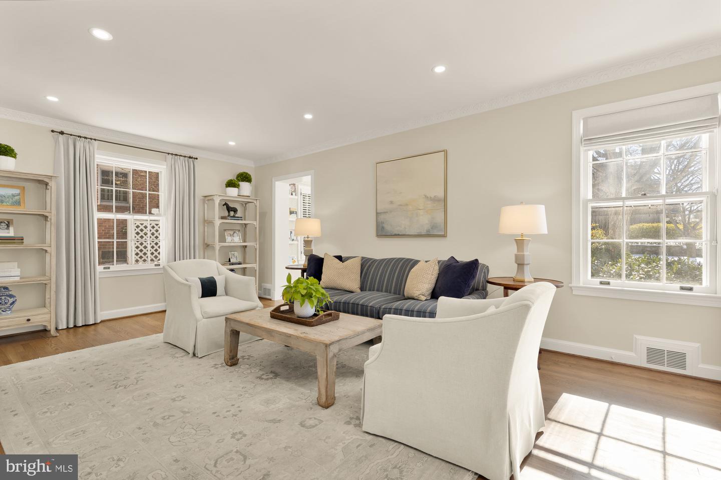 4501 47TH ST NW, WASHINGTON, District Of Columbia 20016, 5 Bedrooms Bedrooms, 8 Rooms Rooms,3 BathroomsBathrooms,Residential,For sale,4501 47TH ST NW,DCDC2245182 MLS # DCDC2245182