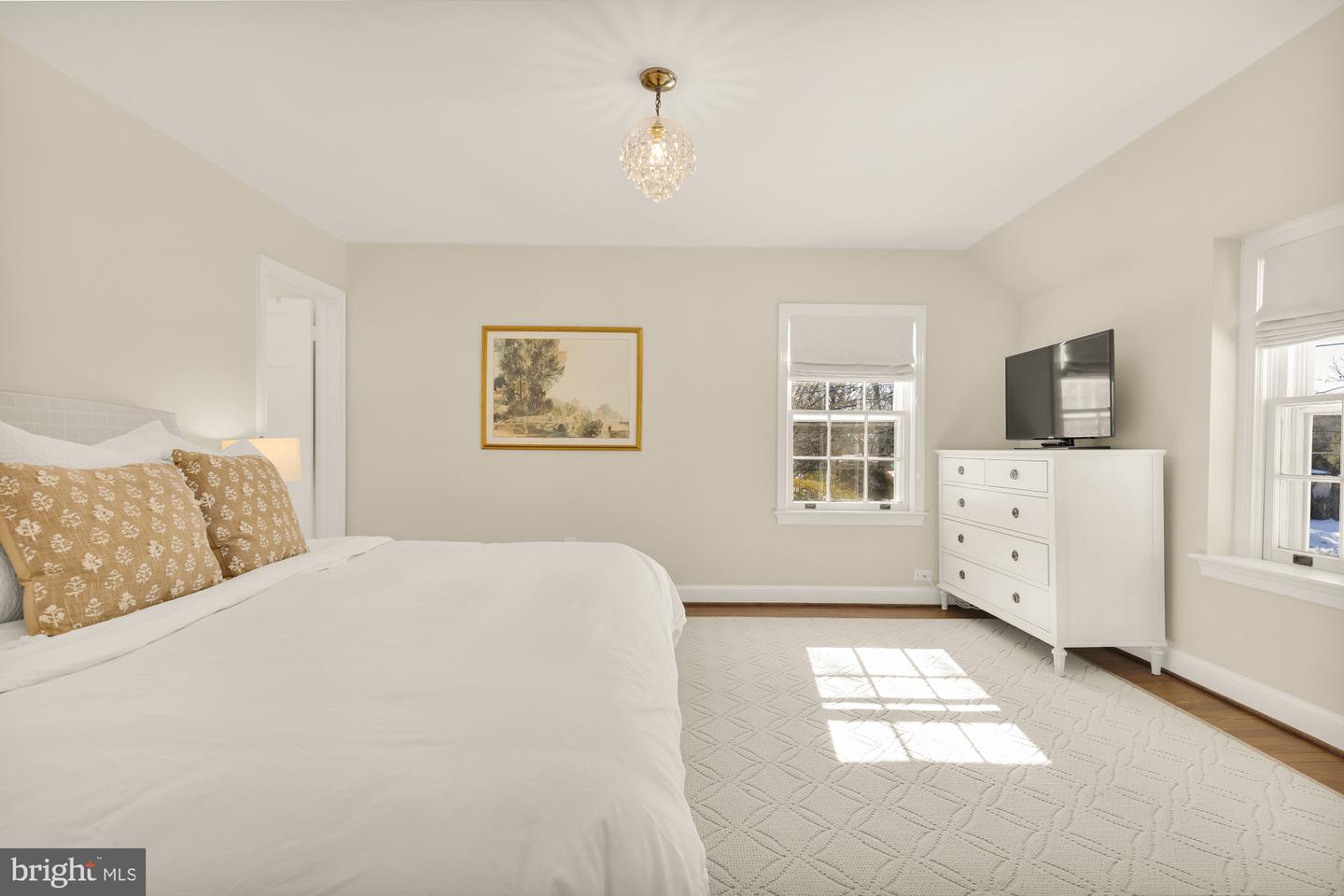 4501 47TH ST NW, WASHINGTON, District Of Columbia 20016, 5 Bedrooms Bedrooms, 8 Rooms Rooms,3 BathroomsBathrooms,Residential,For sale,4501 47TH ST NW,DCDC2245182 MLS # DCDC2245182