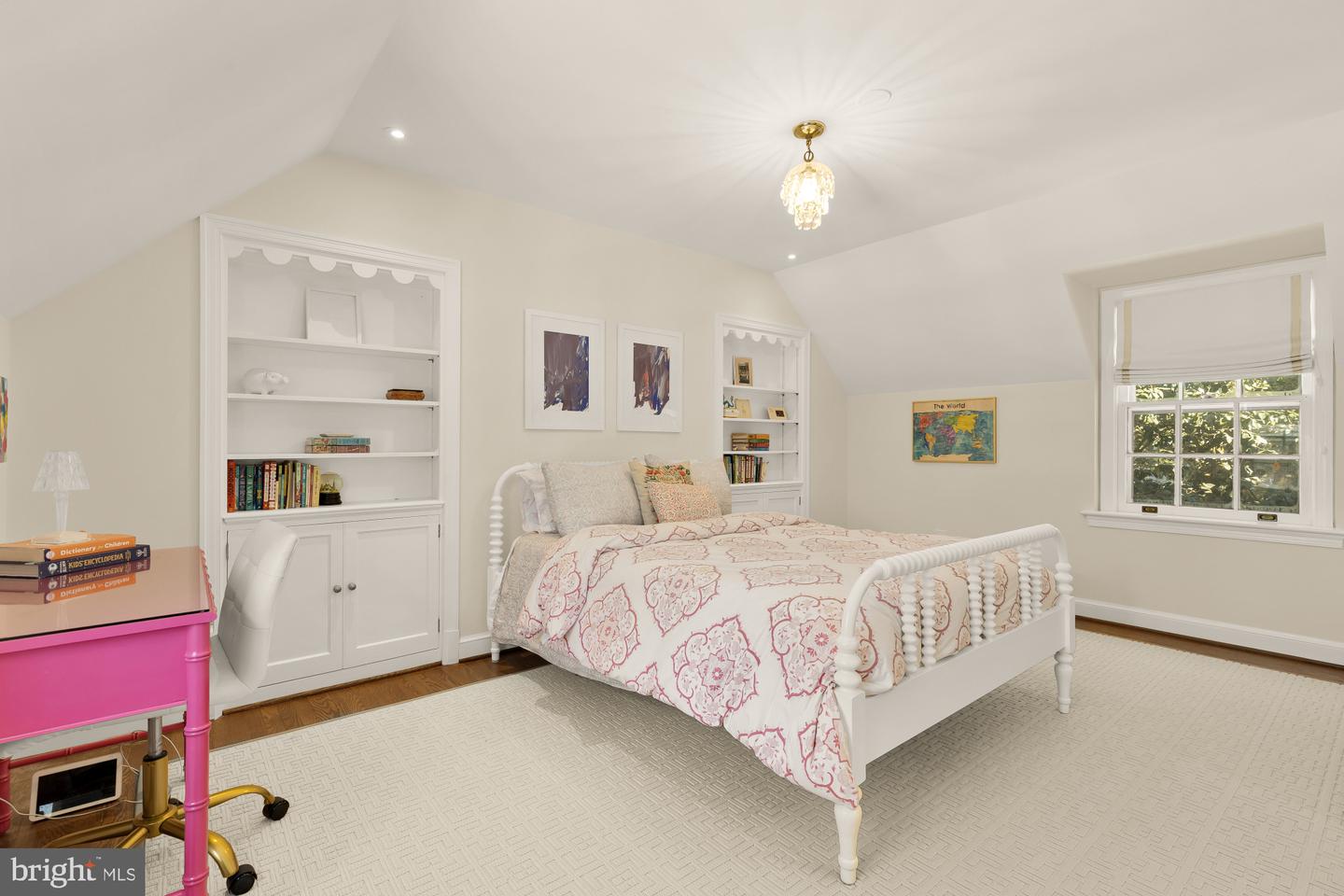 4501 47TH ST NW, WASHINGTON, District Of Columbia 20016, 5 Bedrooms Bedrooms, 8 Rooms Rooms,3 BathroomsBathrooms,Residential,For sale,4501 47TH ST NW,DCDC2245182 MLS # DCDC2245182