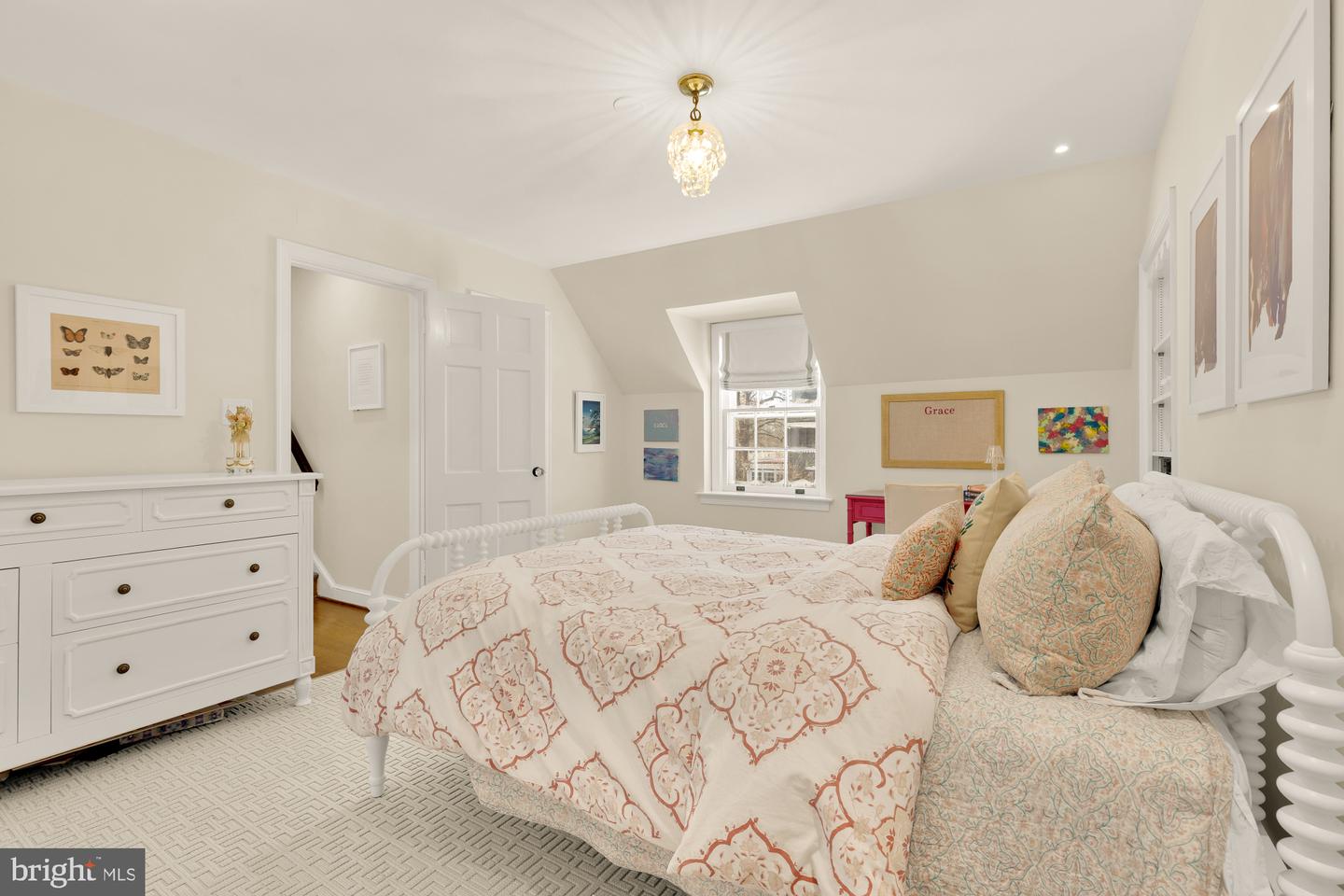 4501 47TH ST NW, WASHINGTON, District Of Columbia 20016, 5 Bedrooms Bedrooms, 8 Rooms Rooms,3 BathroomsBathrooms,Residential,For sale,4501 47TH ST NW,DCDC2245182 MLS # DCDC2245182