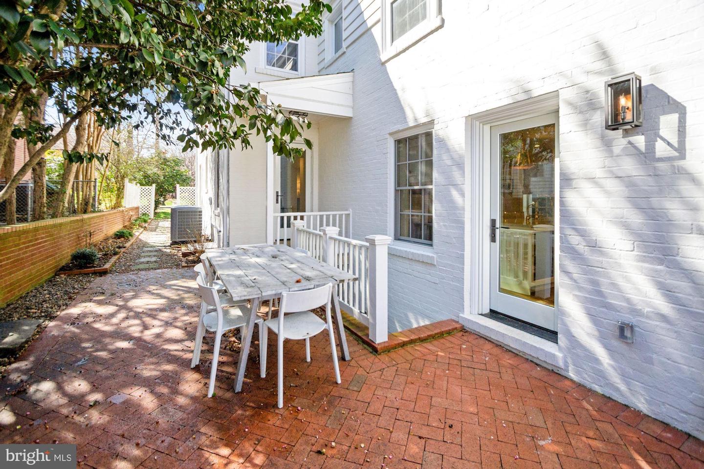 4501 47TH ST NW, WASHINGTON, District Of Columbia 20016, 5 Bedrooms Bedrooms, 8 Rooms Rooms,3 BathroomsBathrooms,Residential,For sale,4501 47TH ST NW,DCDC2245182 MLS # DCDC2245182