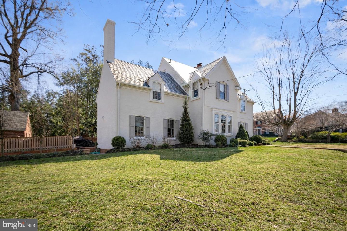 4501 47TH ST NW, WASHINGTON, District Of Columbia 20016, 5 Bedrooms Bedrooms, 8 Rooms Rooms,3 BathroomsBathrooms,Residential,For sale,4501 47TH ST NW,DCDC2245182 MLS # DCDC2245182