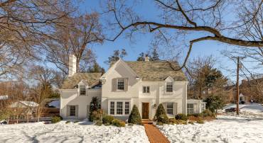 4501 47TH ST NW, WASHINGTON, District Of Columbia 20016, 5 Bedrooms Bedrooms, 8 Rooms Rooms,3 BathroomsBathrooms,Residential,For sale,4501 47TH ST NW,DCDC2245182 MLS # DCDC2245182