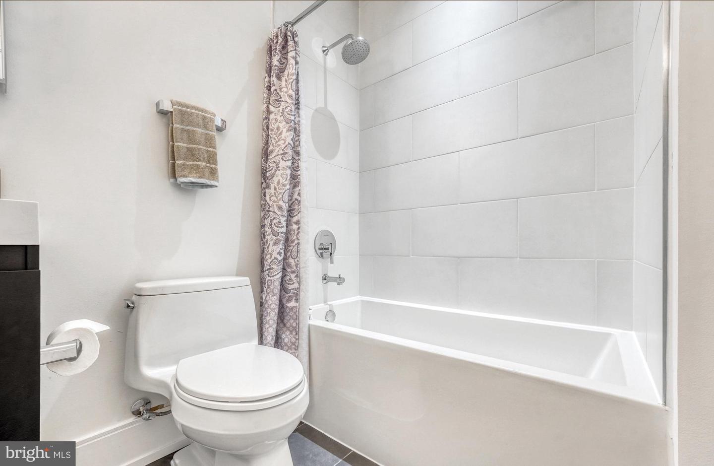 904 H ST NE #1, WASHINGTON, District Of Columbia 20002, 2 Bedrooms Bedrooms, ,2 BathroomsBathrooms,Residential,For sale,904 H ST NE #1,DCDC2245190 MLS # DCDC2245190