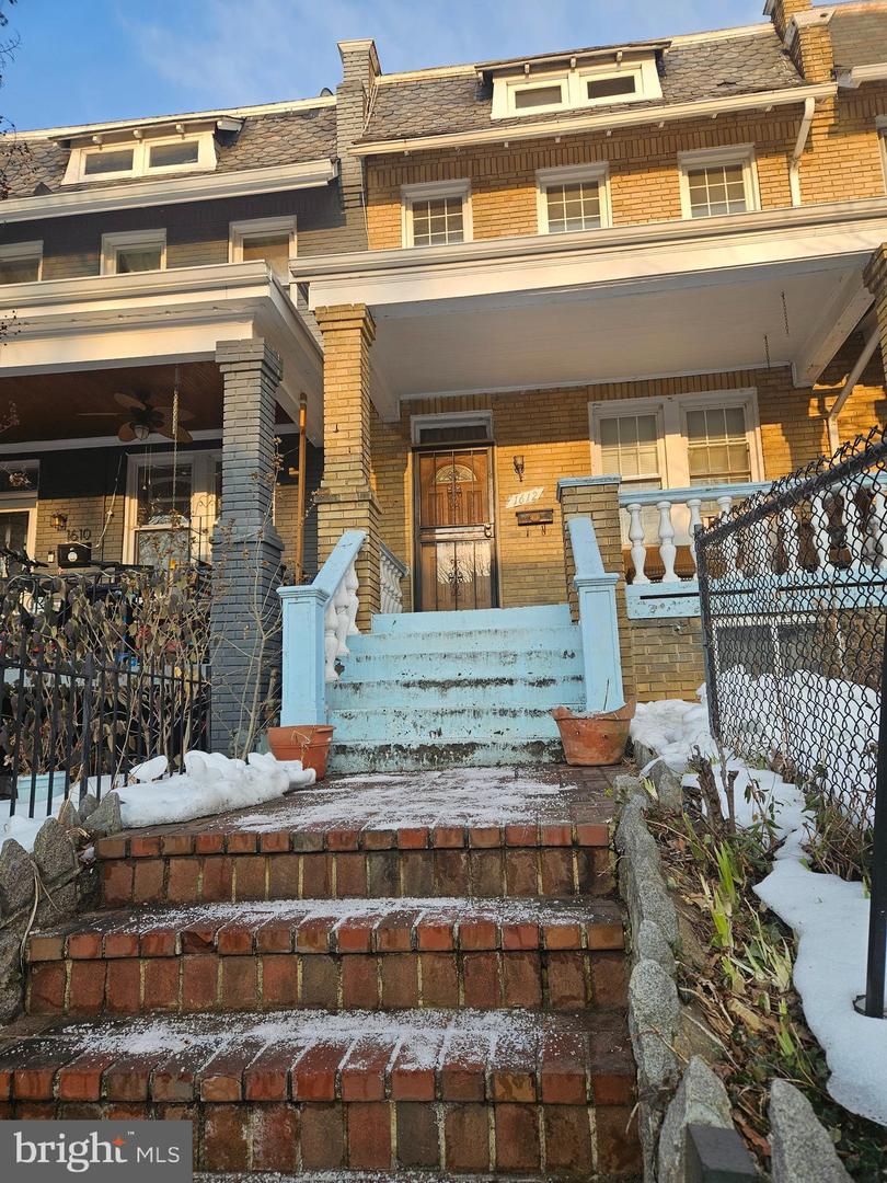 1612 TRINIDAD AVE NE, WASHINGTON, District Of Columbia 20002, 3 Bedrooms Bedrooms, 5 Rooms Rooms,2 BathroomsBathrooms,Residential,For sale,1612 TRINIDAD AVE NE,DCDC2245194 MLS # DCDC2245194
