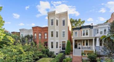 625 MASSACHUSETTS AVE NE, WASHINGTON, District Of Columbia 20002, 5 Bedrooms Bedrooms, ,4 BathroomsBathrooms,Residential,For sale,625 MASSACHUSETTS AVE NE,DCDC2245246 MLS # DCDC2245246