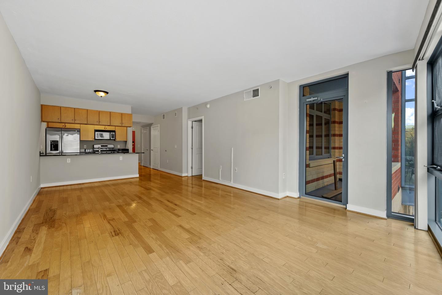 1117 10TH ST NW #302, WASHINGTON, District Of Columbia 20001, 2 Bedrooms Bedrooms, ,2 BathroomsBathrooms,Residential,For sale,1117 10TH ST NW #302,DCDC2245384 MLS # DCDC2245384